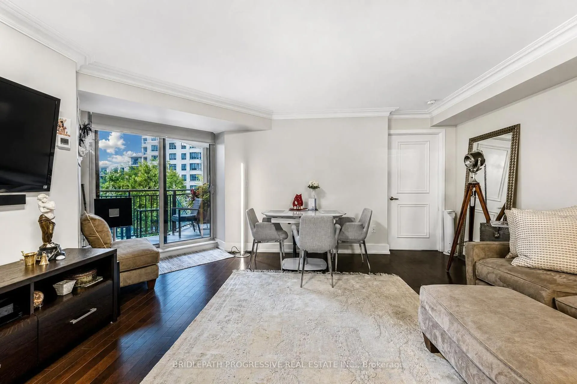 650 Sheppard Avenue E #307