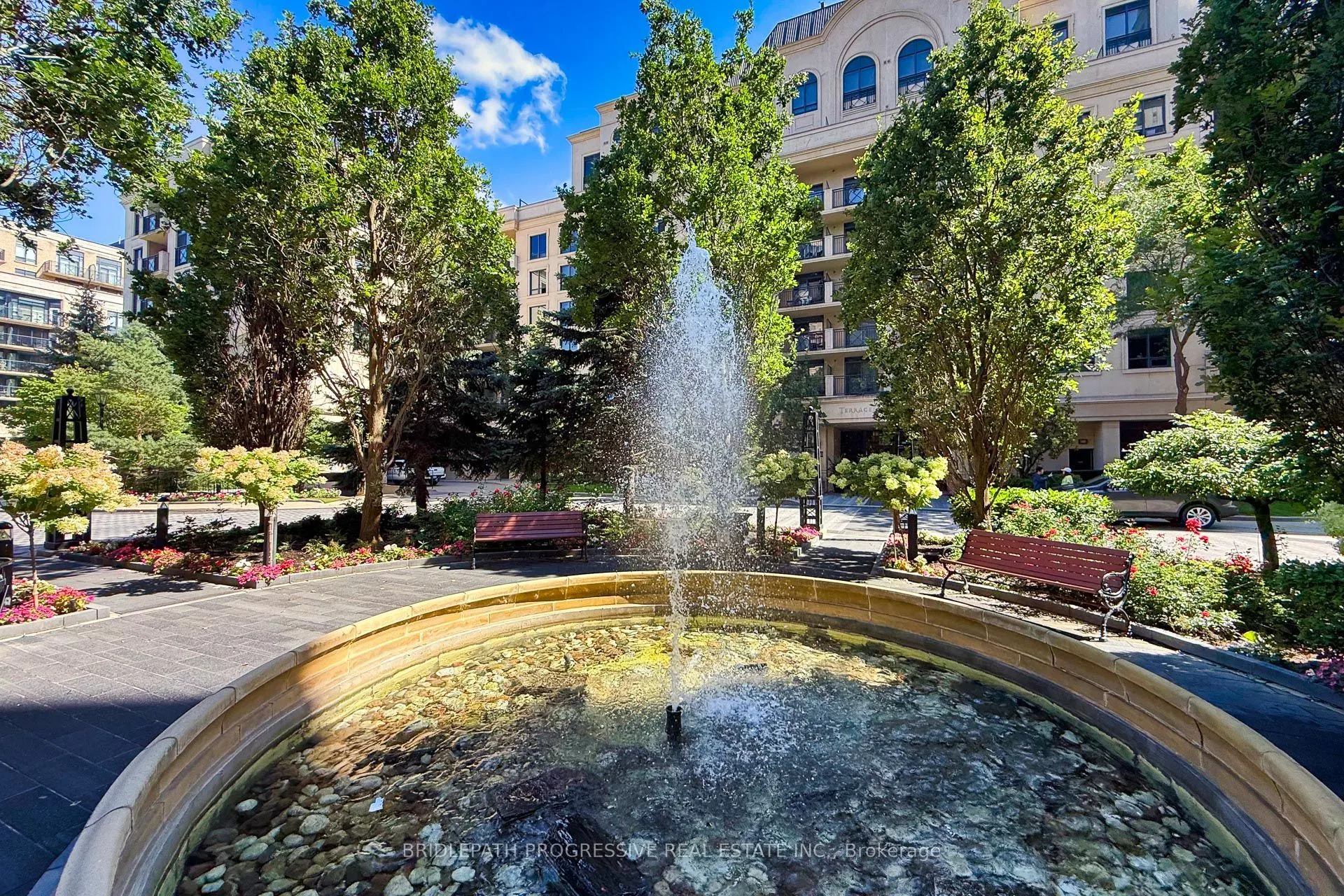 650 Sheppard Avenue E #307
