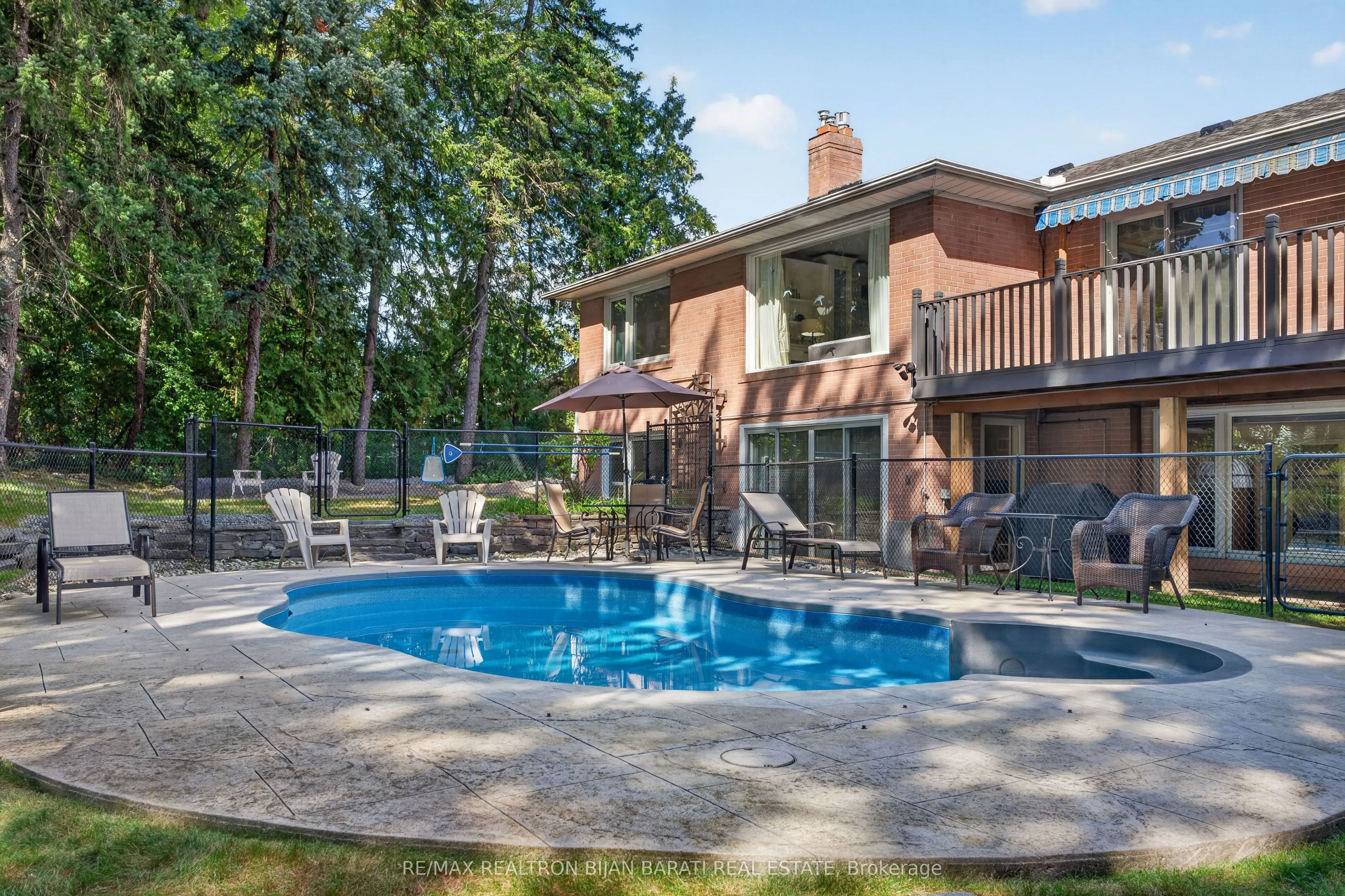 22 Brucedale Crescent