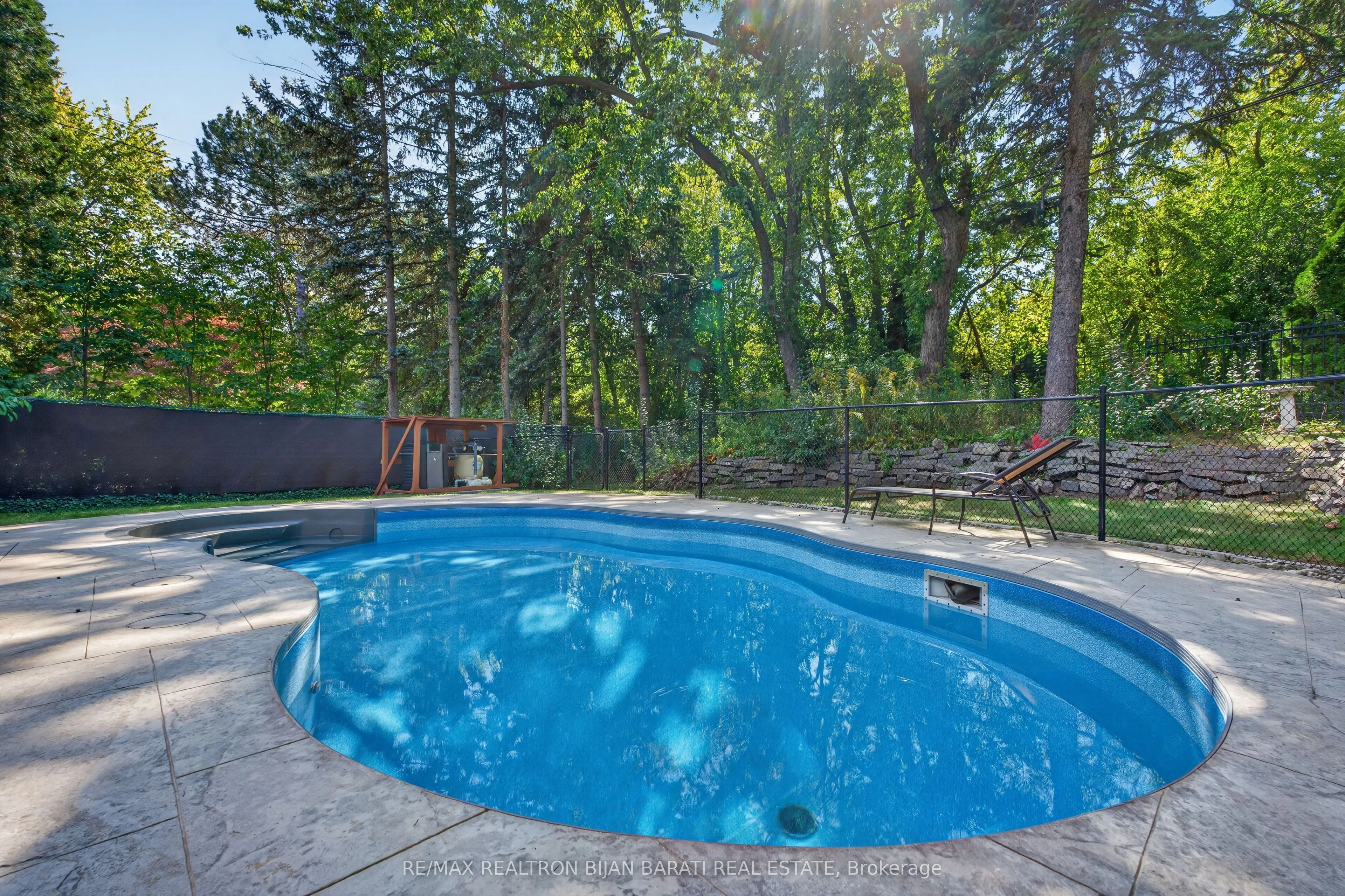 22 Brucedale Crescent