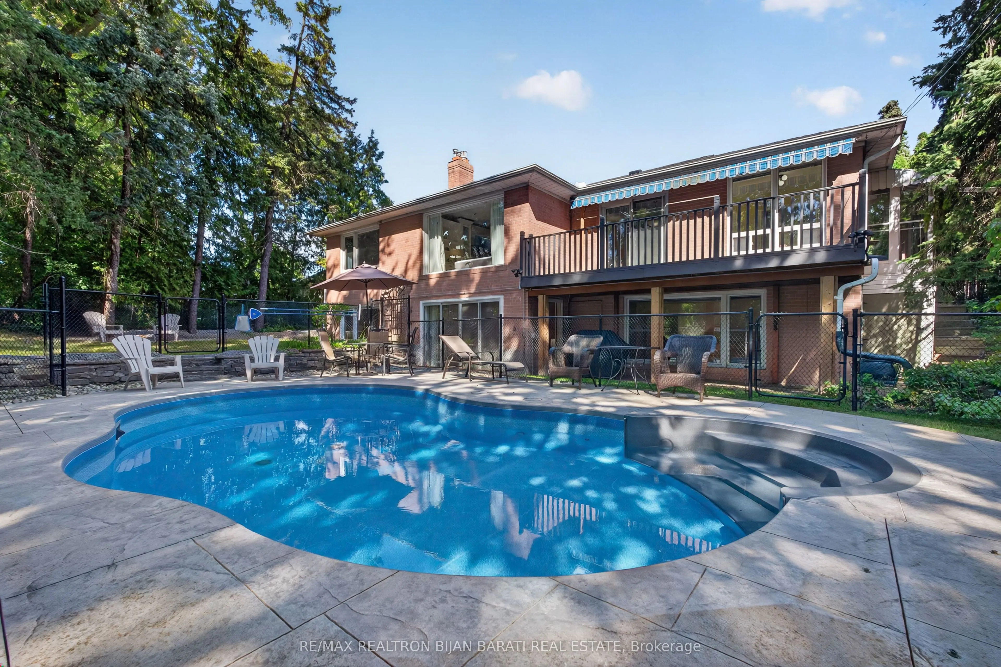 22 Brucedale Crescent