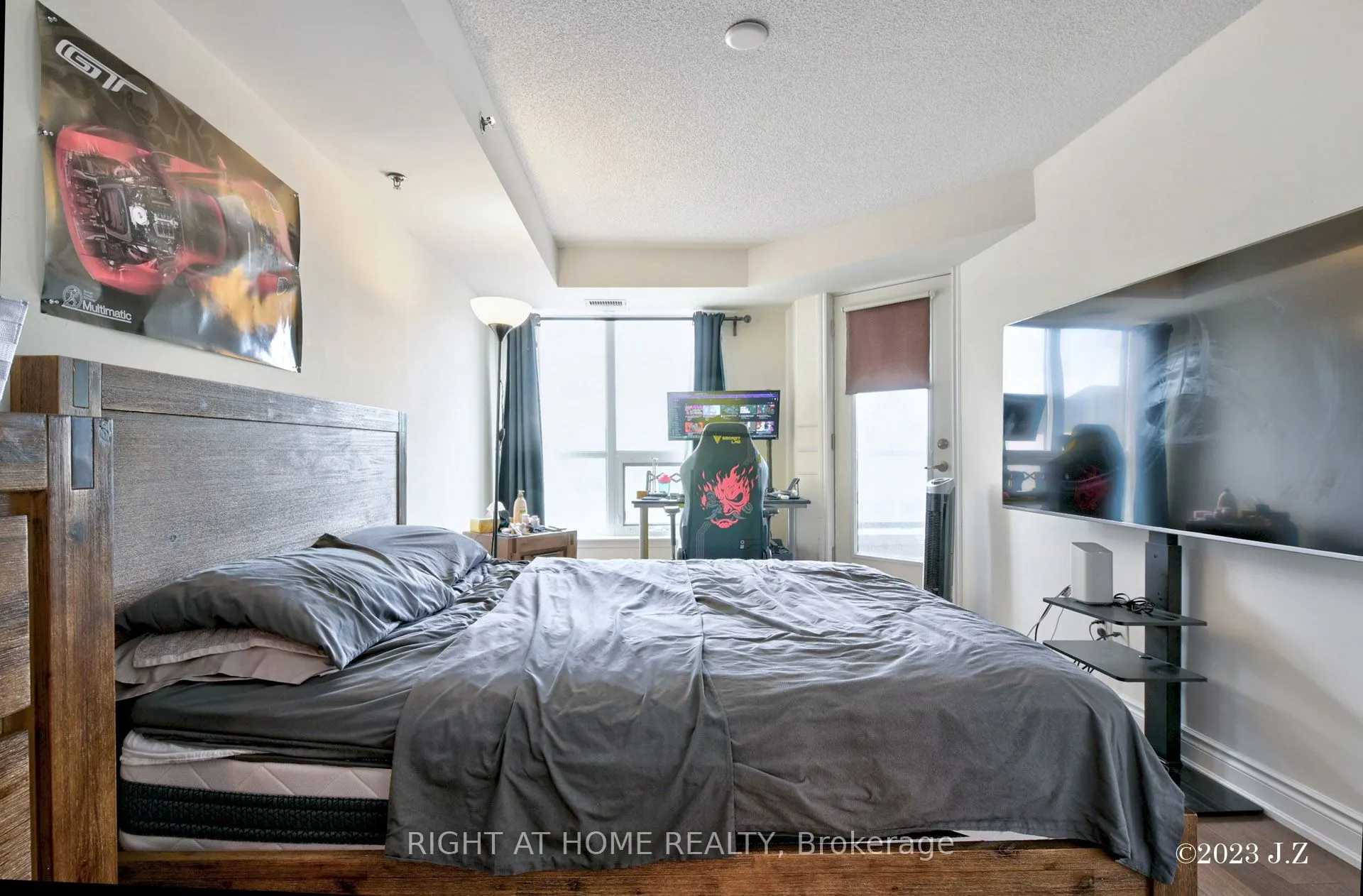 760 Sheppard Avenue W #312