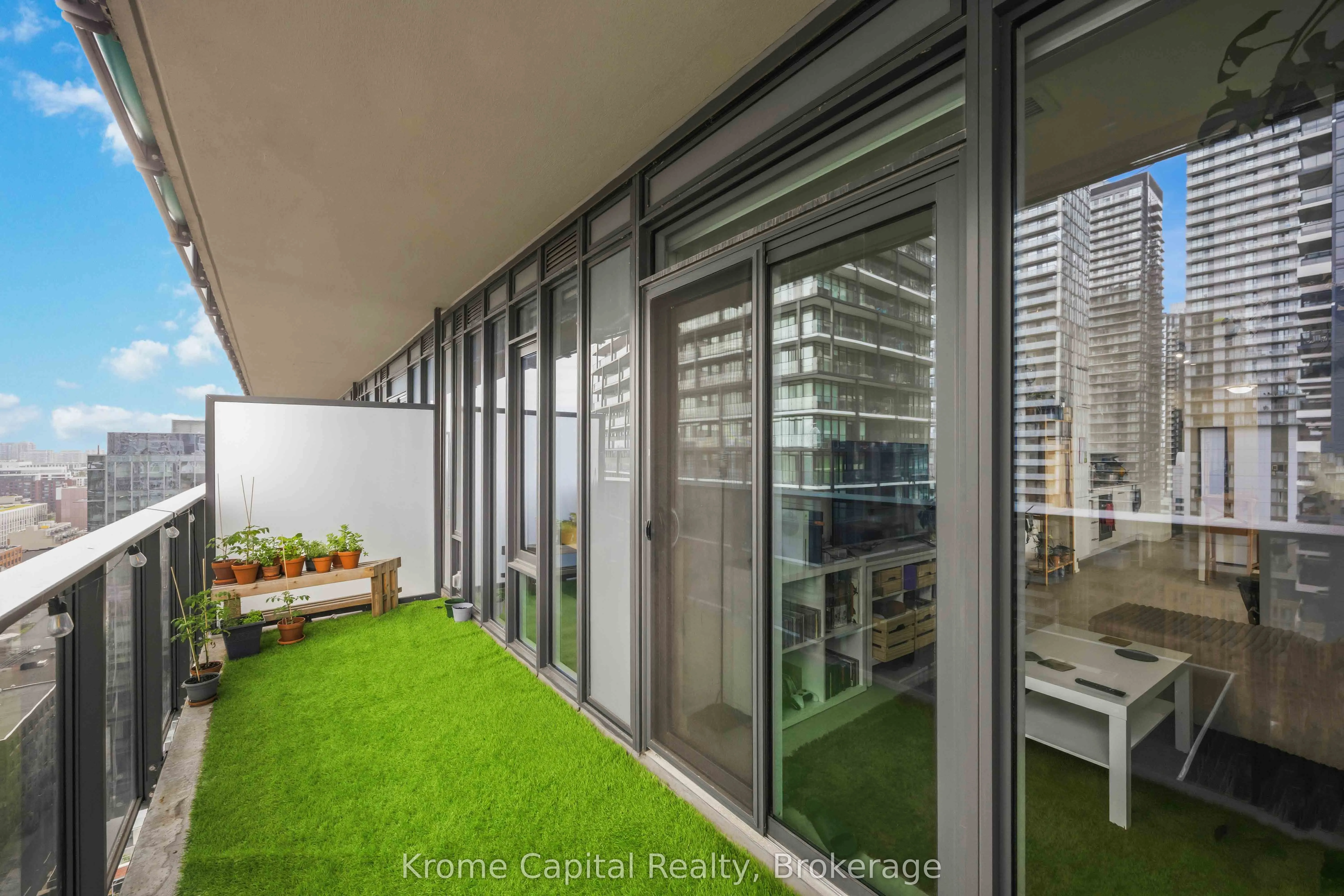 330 Richmond Street W #2615