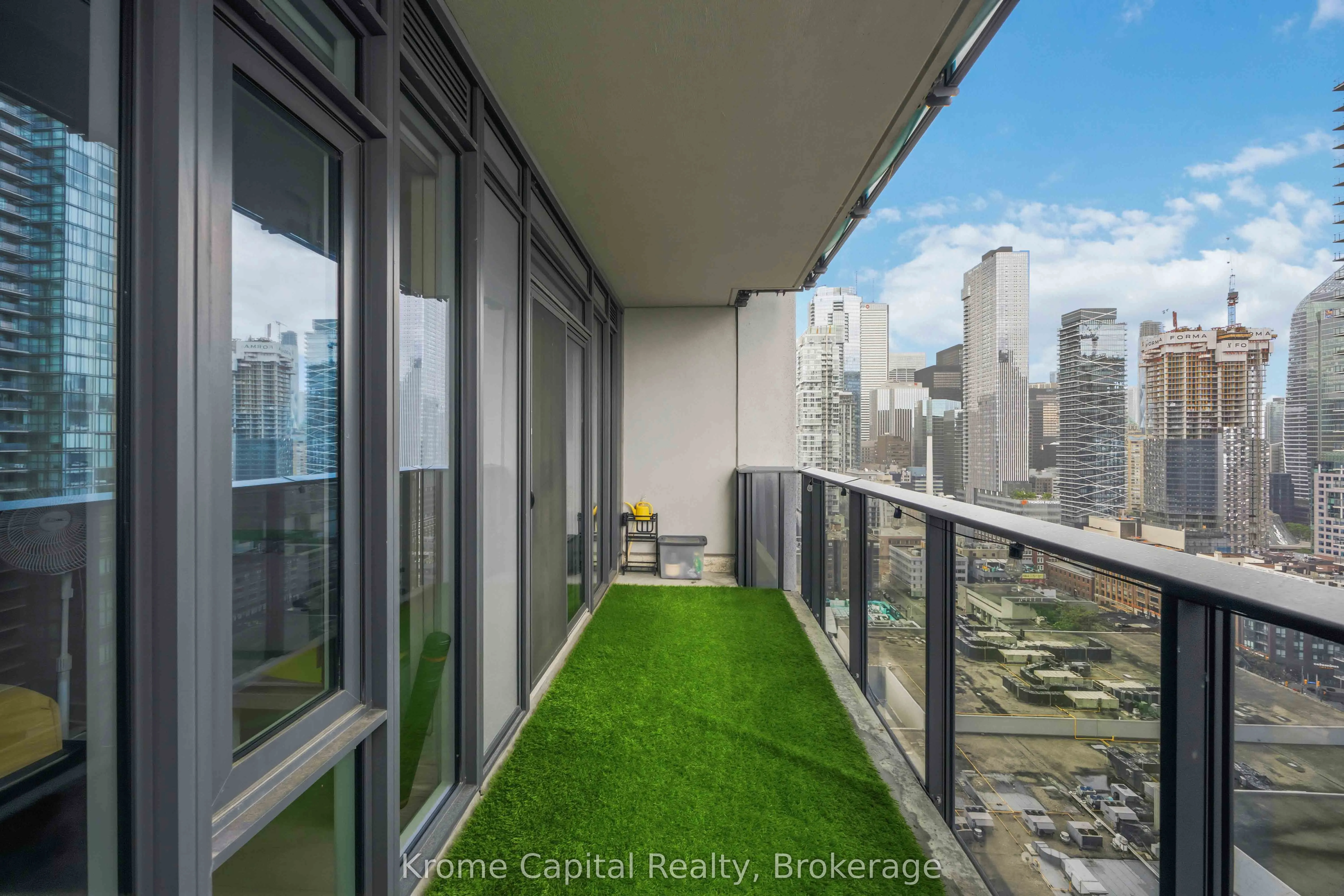 330 Richmond Street W #2615