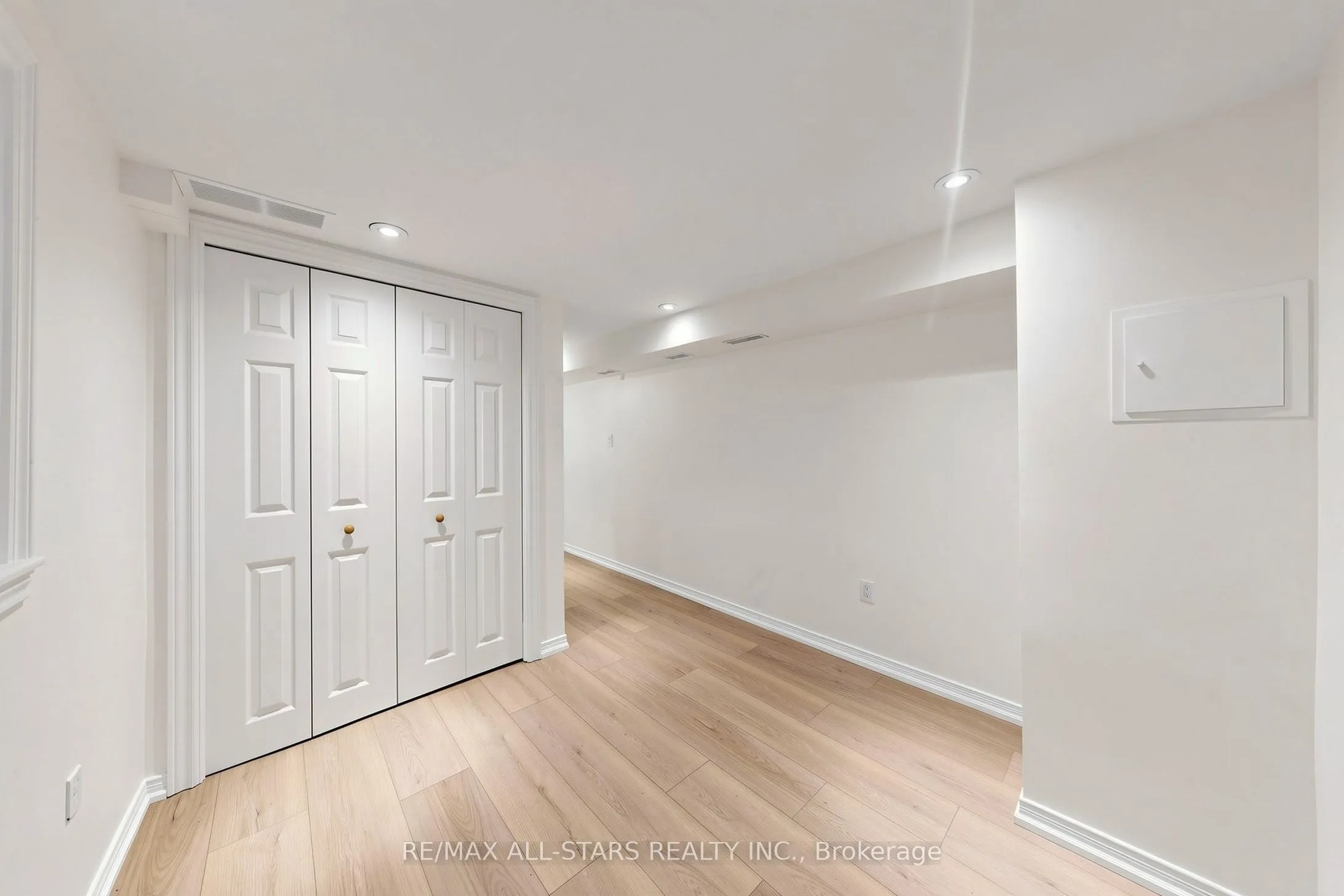 68 Macpherson Avenue #Basement
