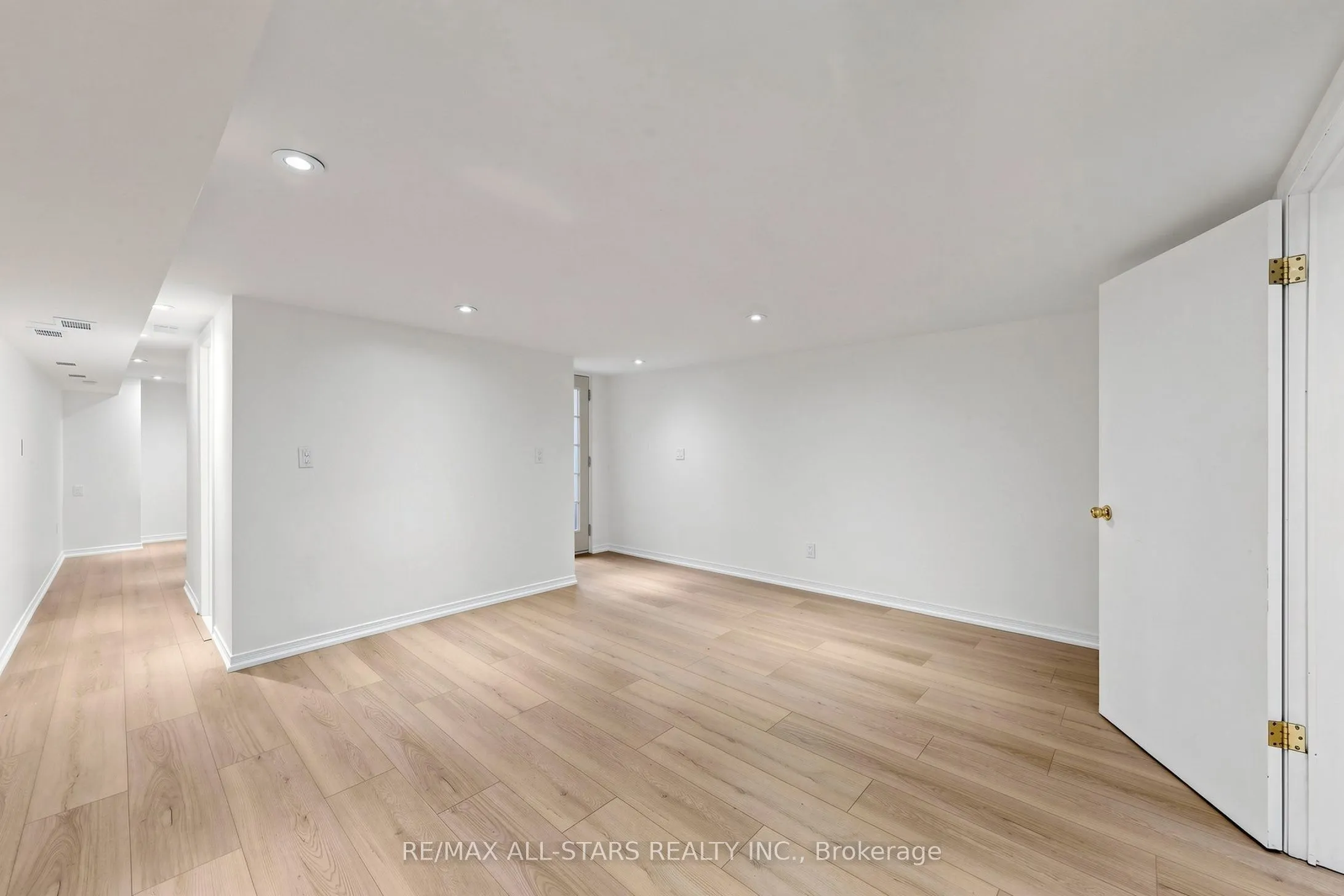 68 Macpherson Avenue #Basement