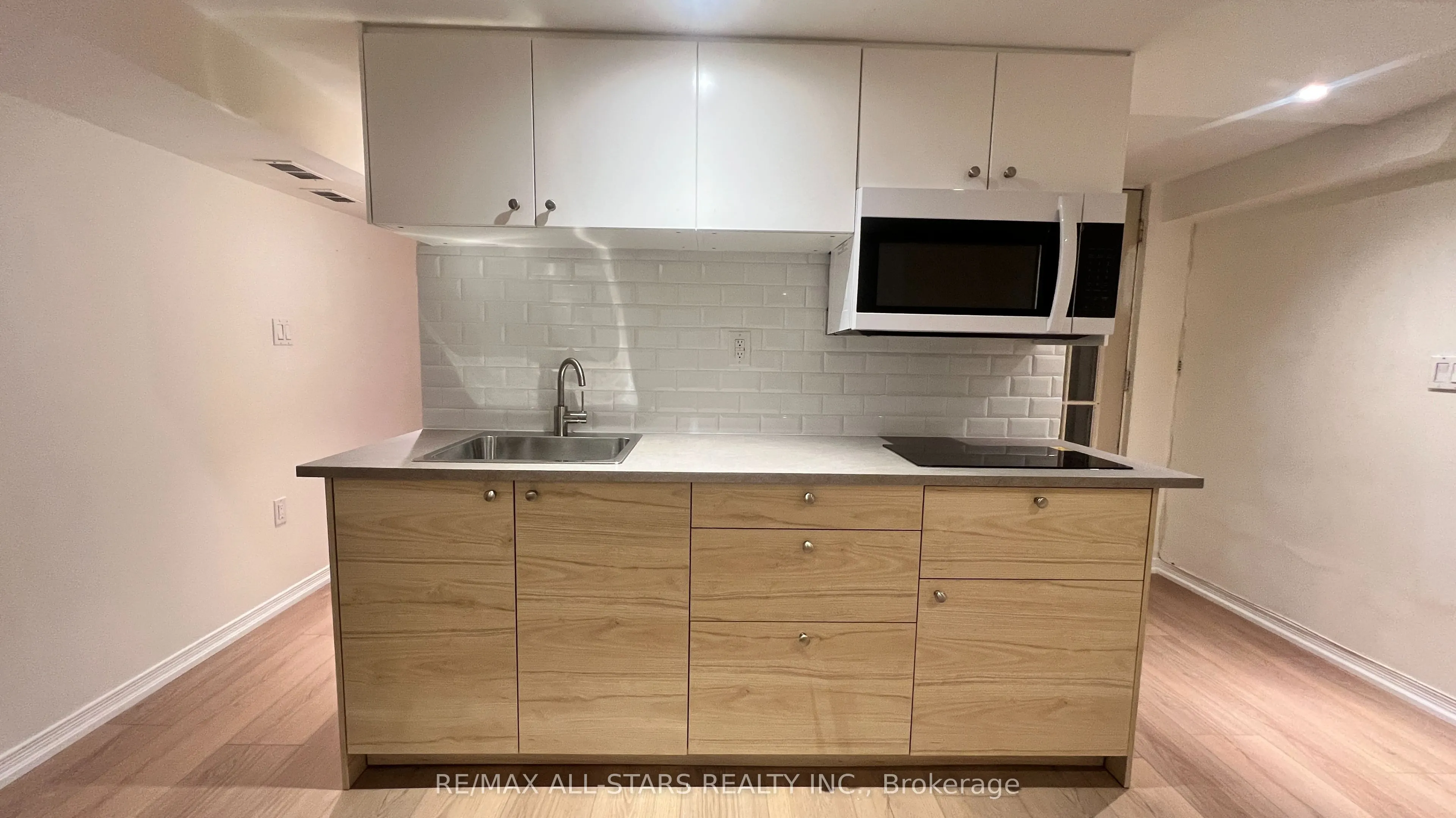 68 Macpherson Avenue #Basement