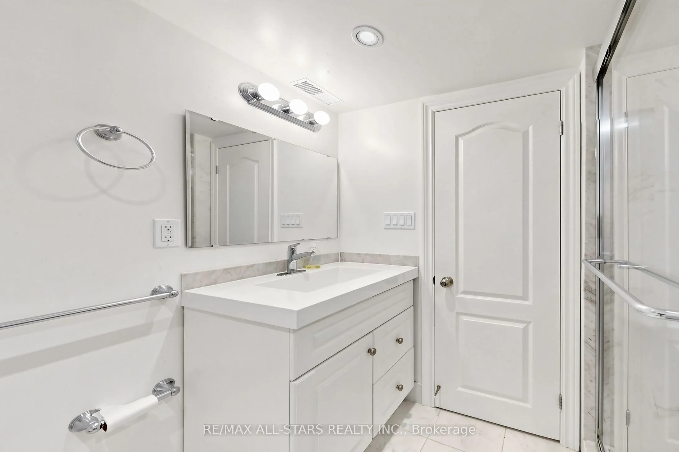 68 Macpherson Avenue #Basement