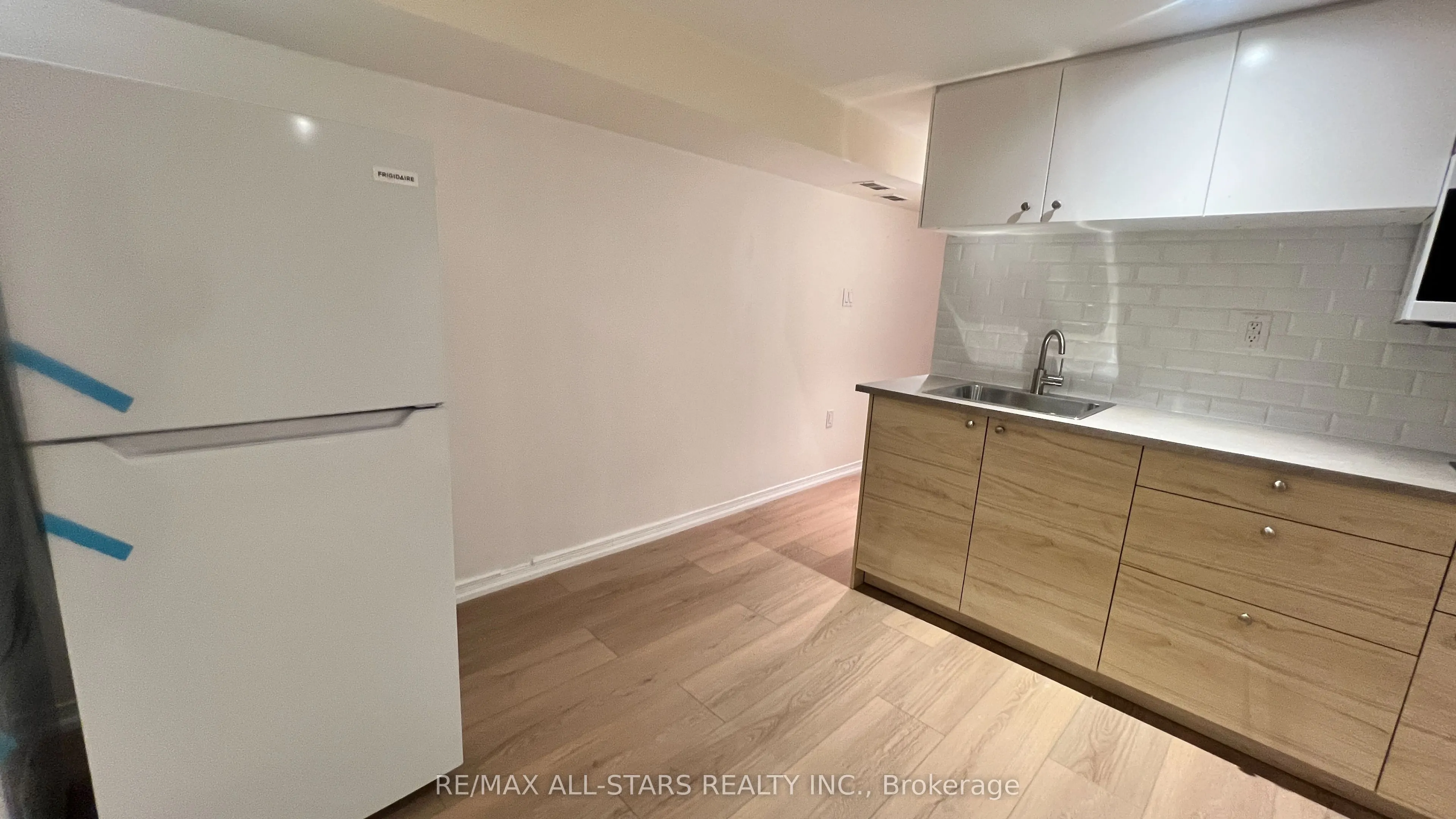 68 Macpherson Avenue #Basement