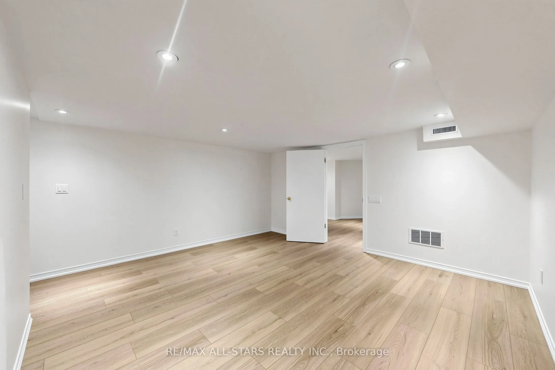68 Macpherson Avenue #Basement