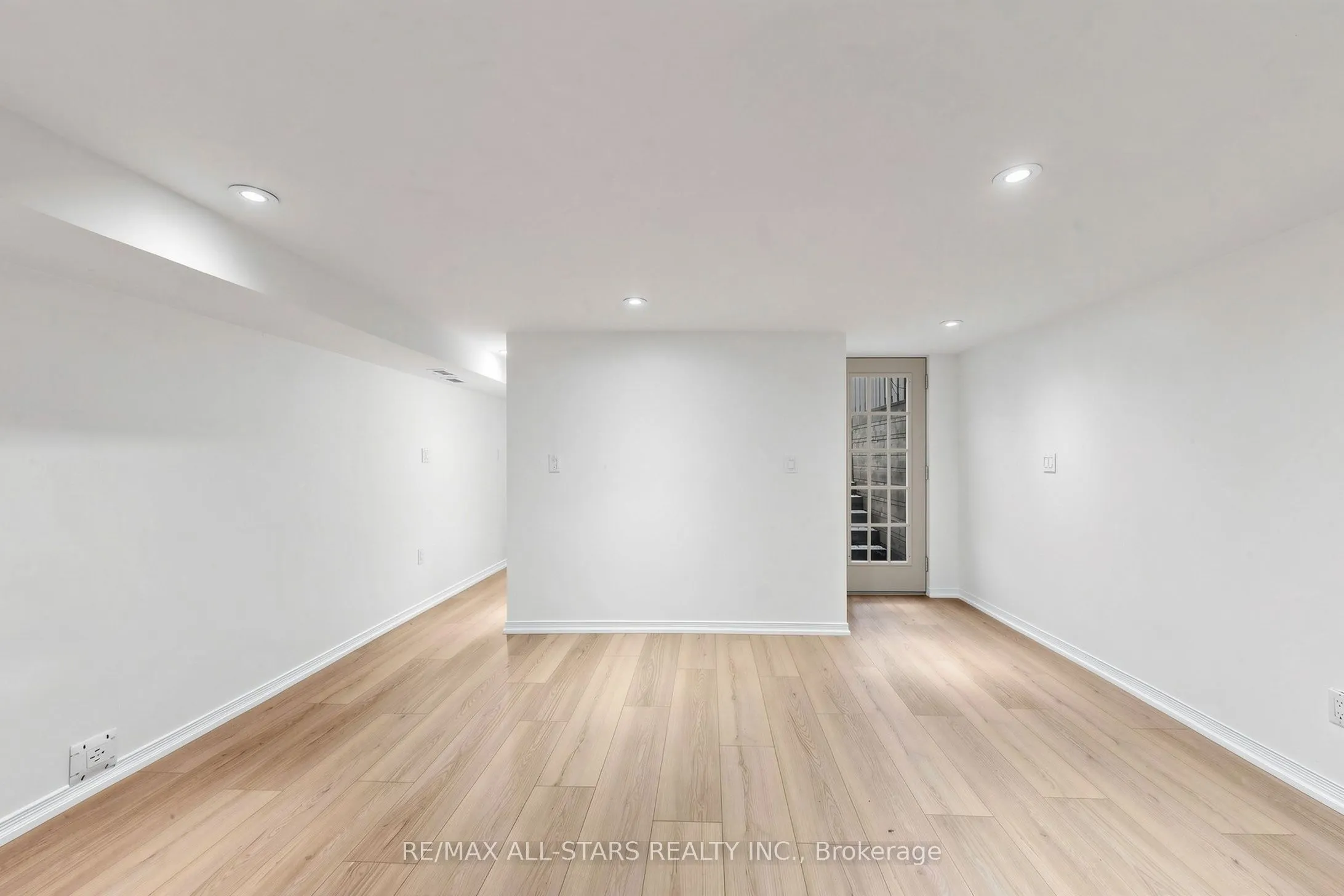 68 Macpherson Avenue #Basement