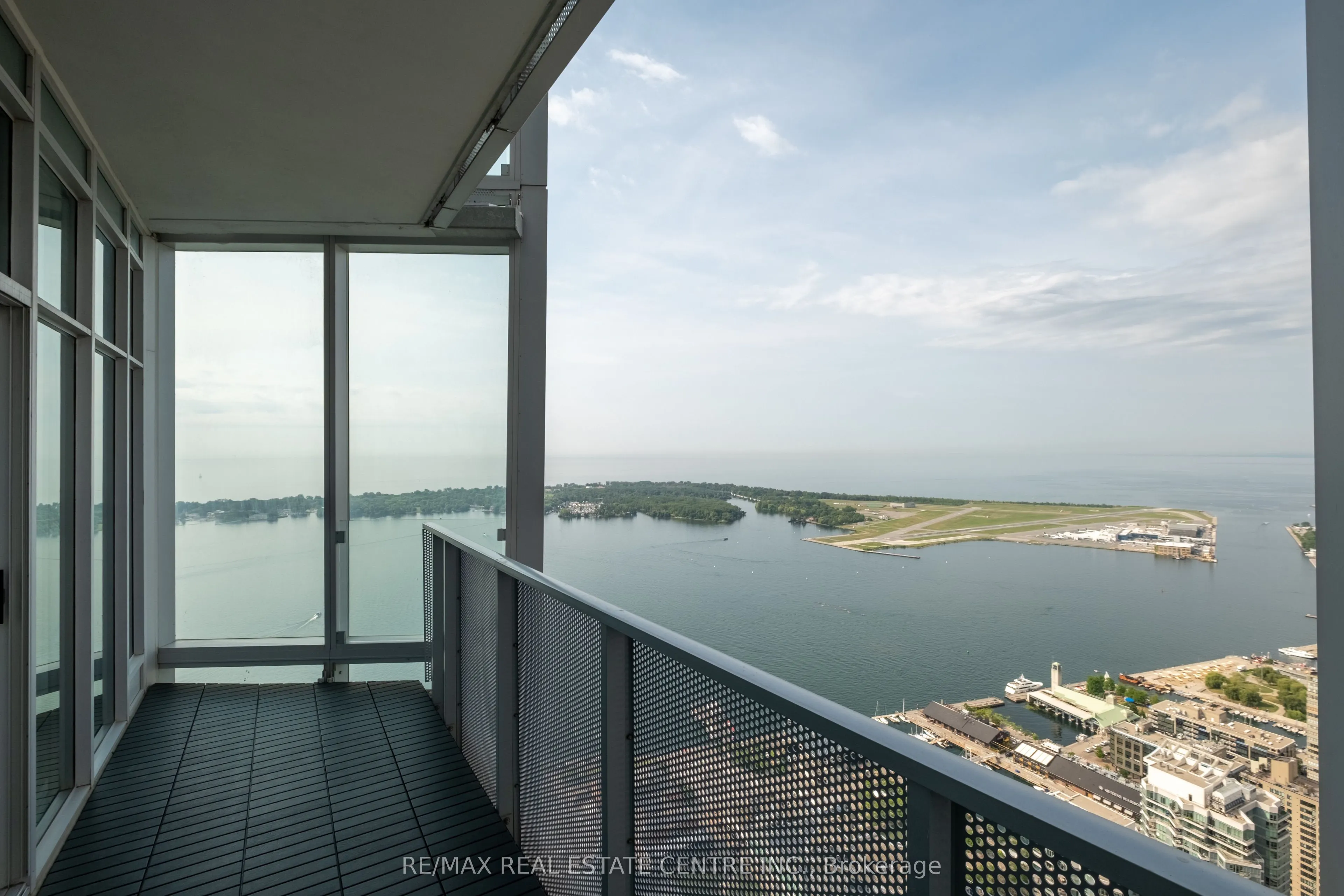 10 York Street #6210