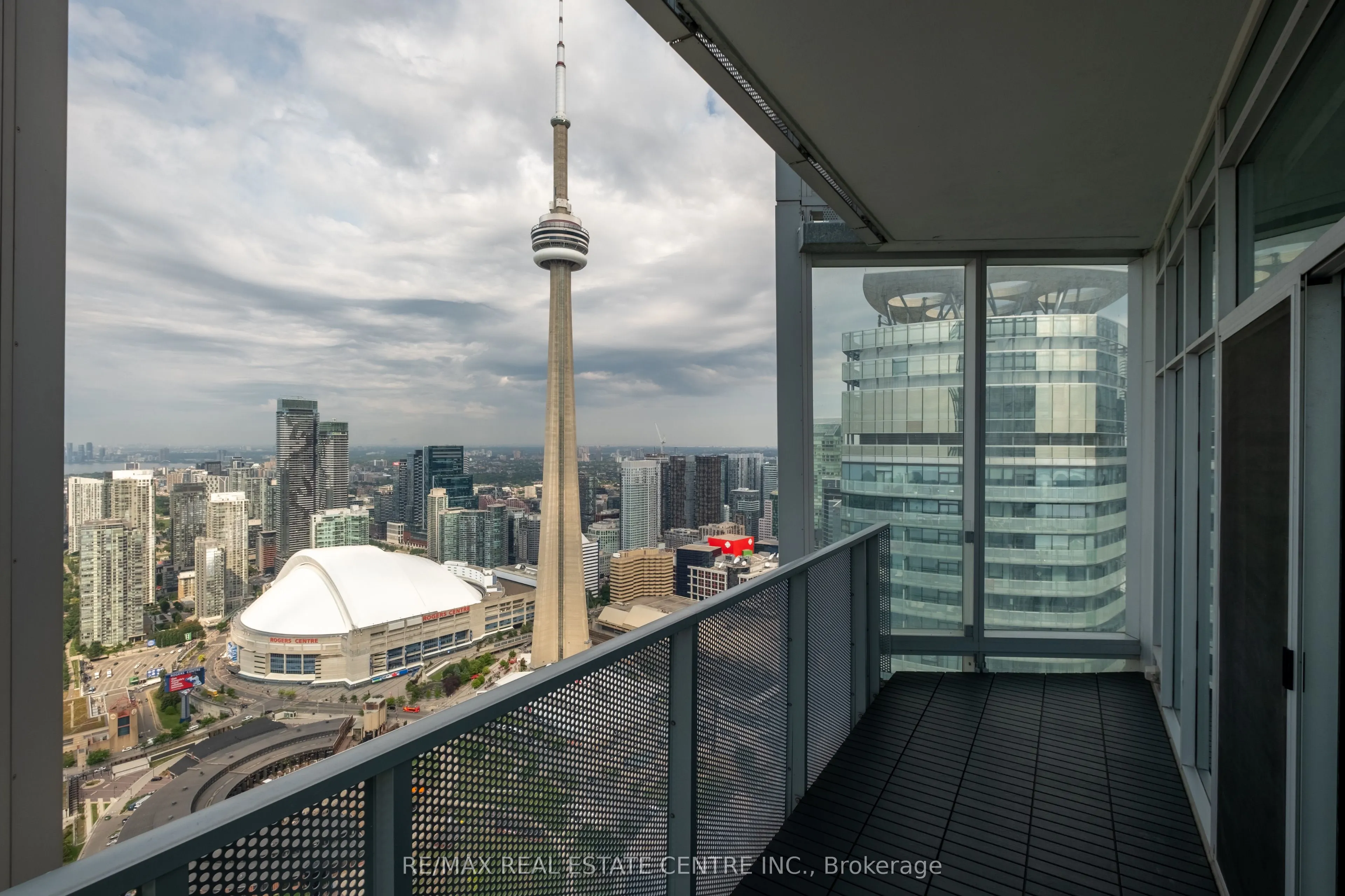 10 York Street #6210