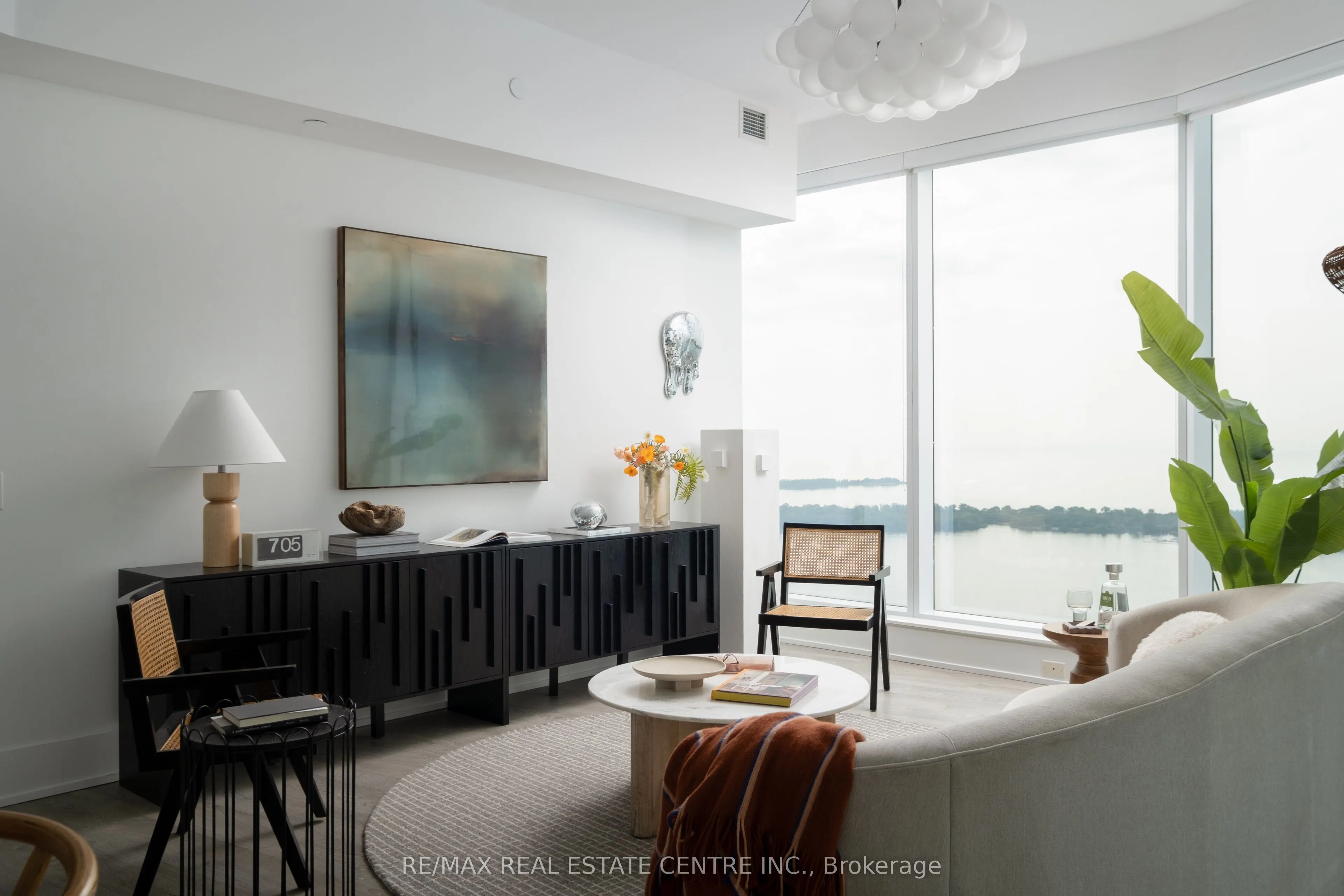 10 York Street #6210