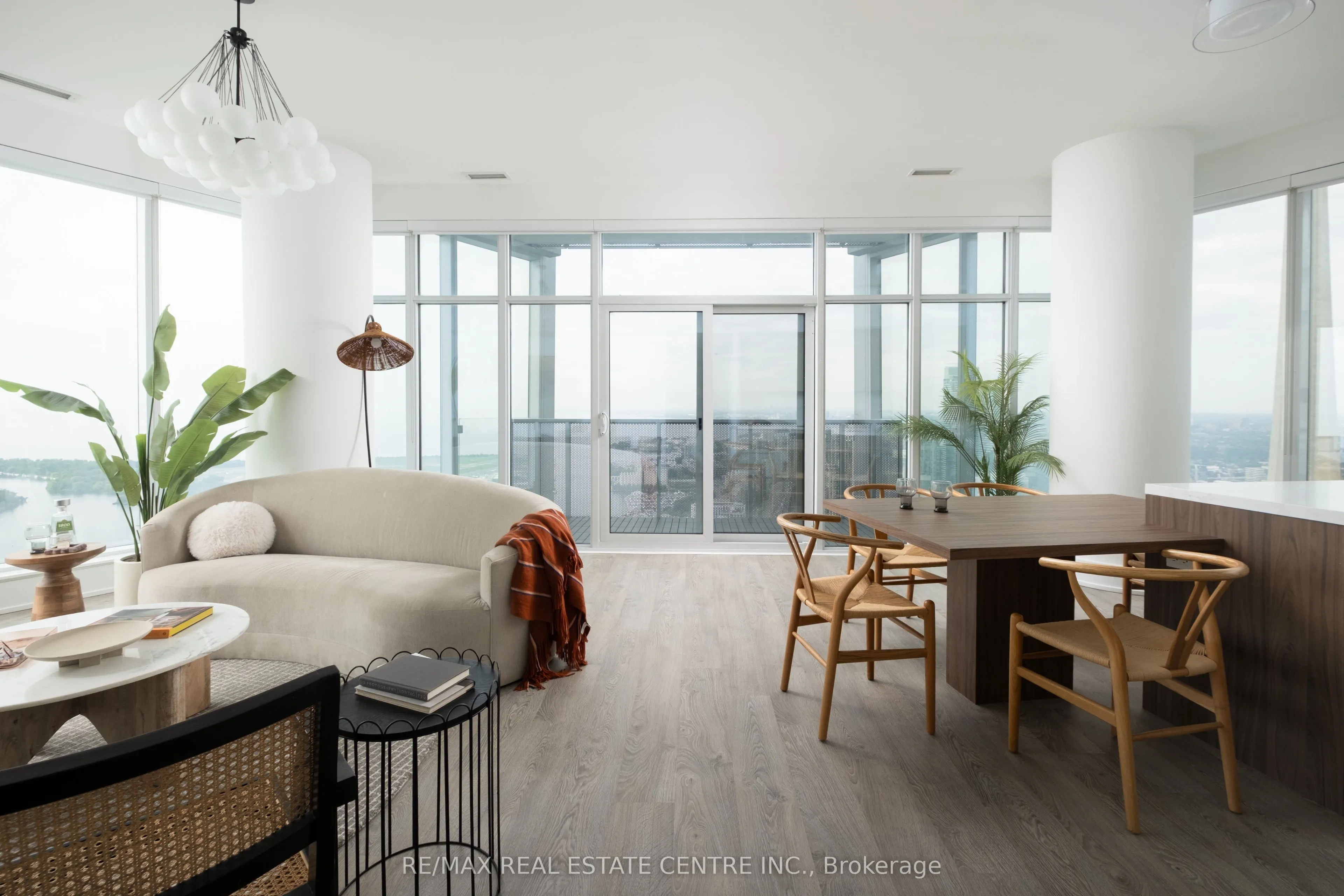 10 York Street #6210