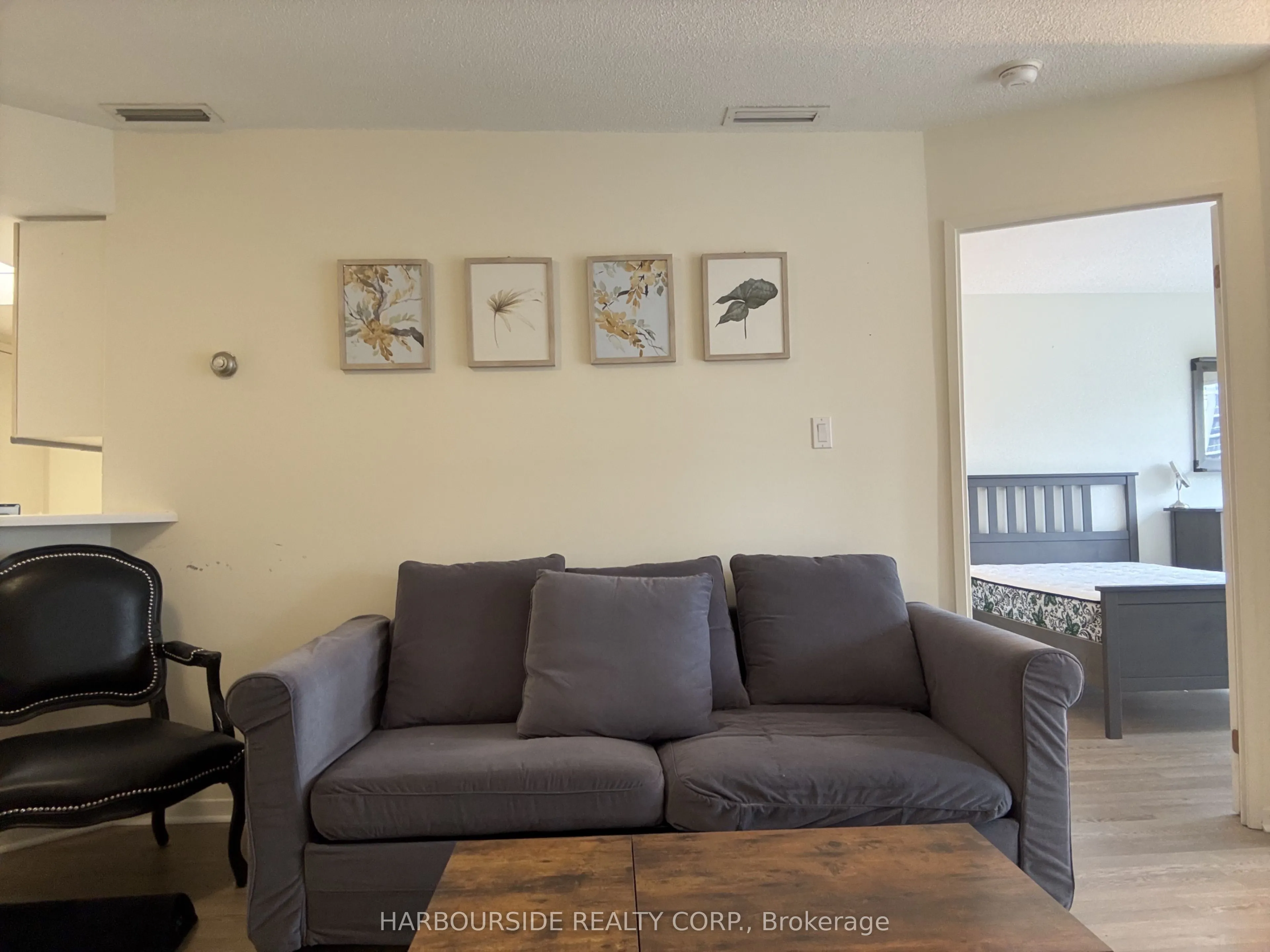 1001 Bay Street #2605