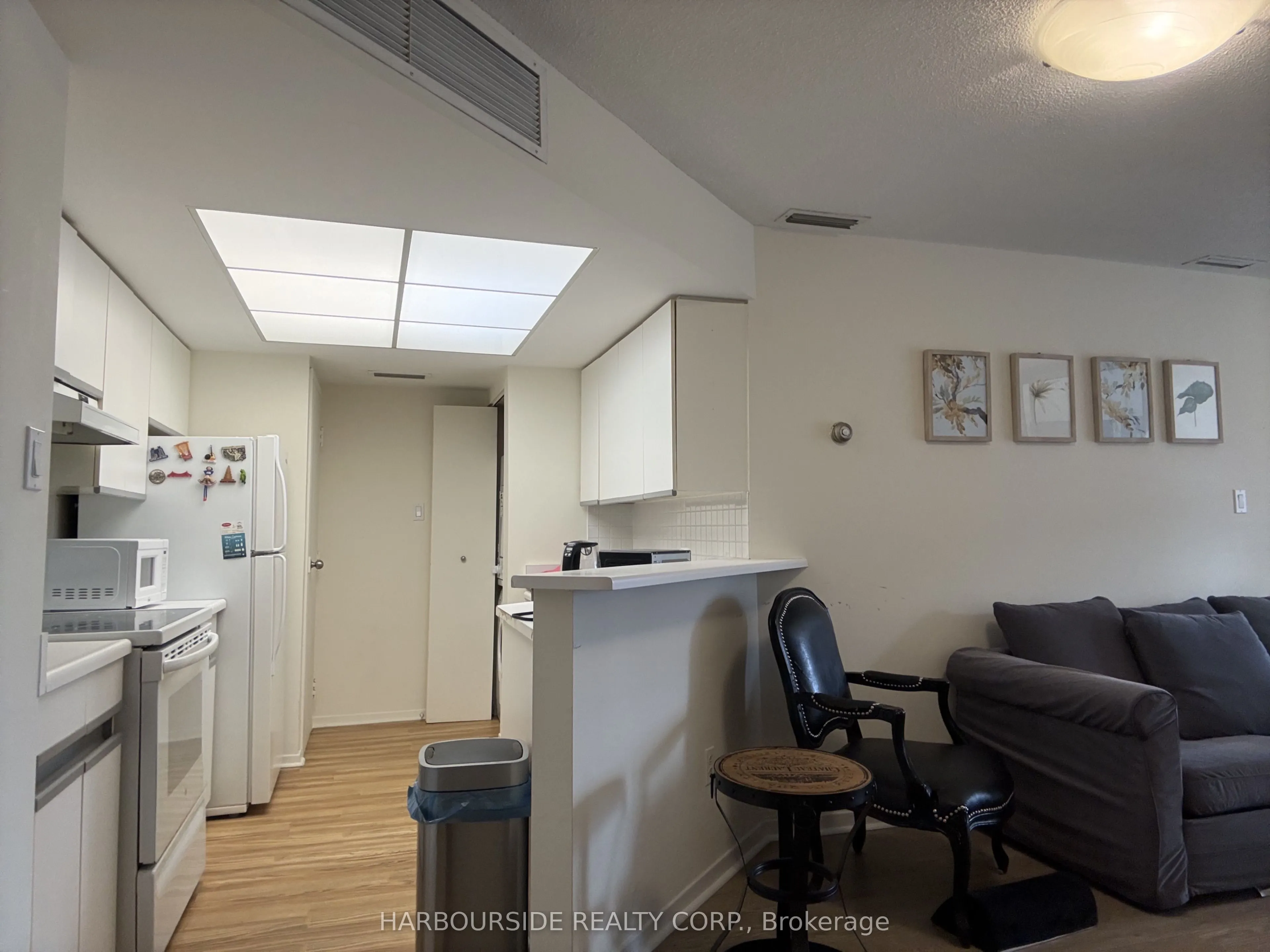 1001 Bay Street #2605
