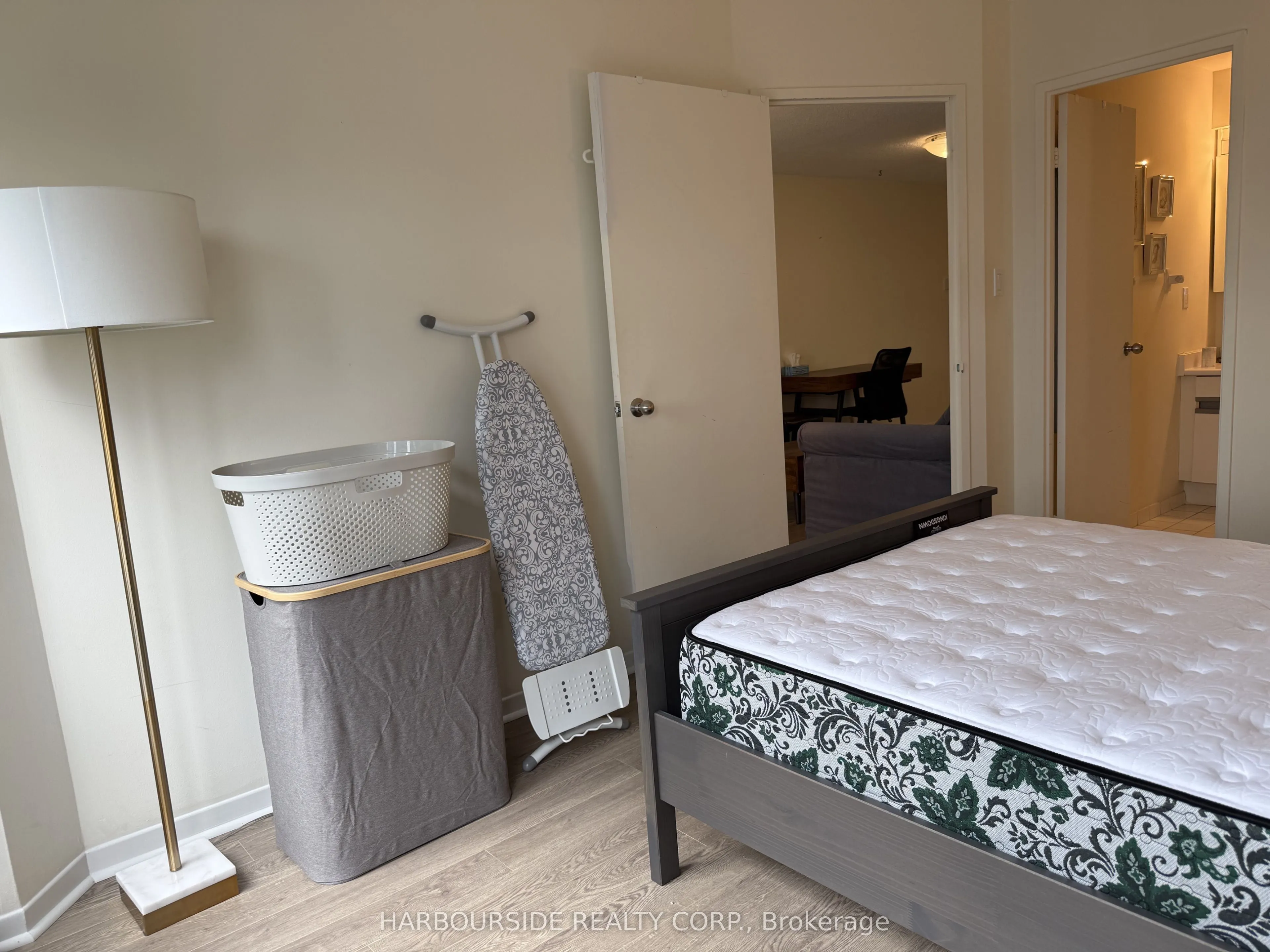 1001 Bay Street #2605