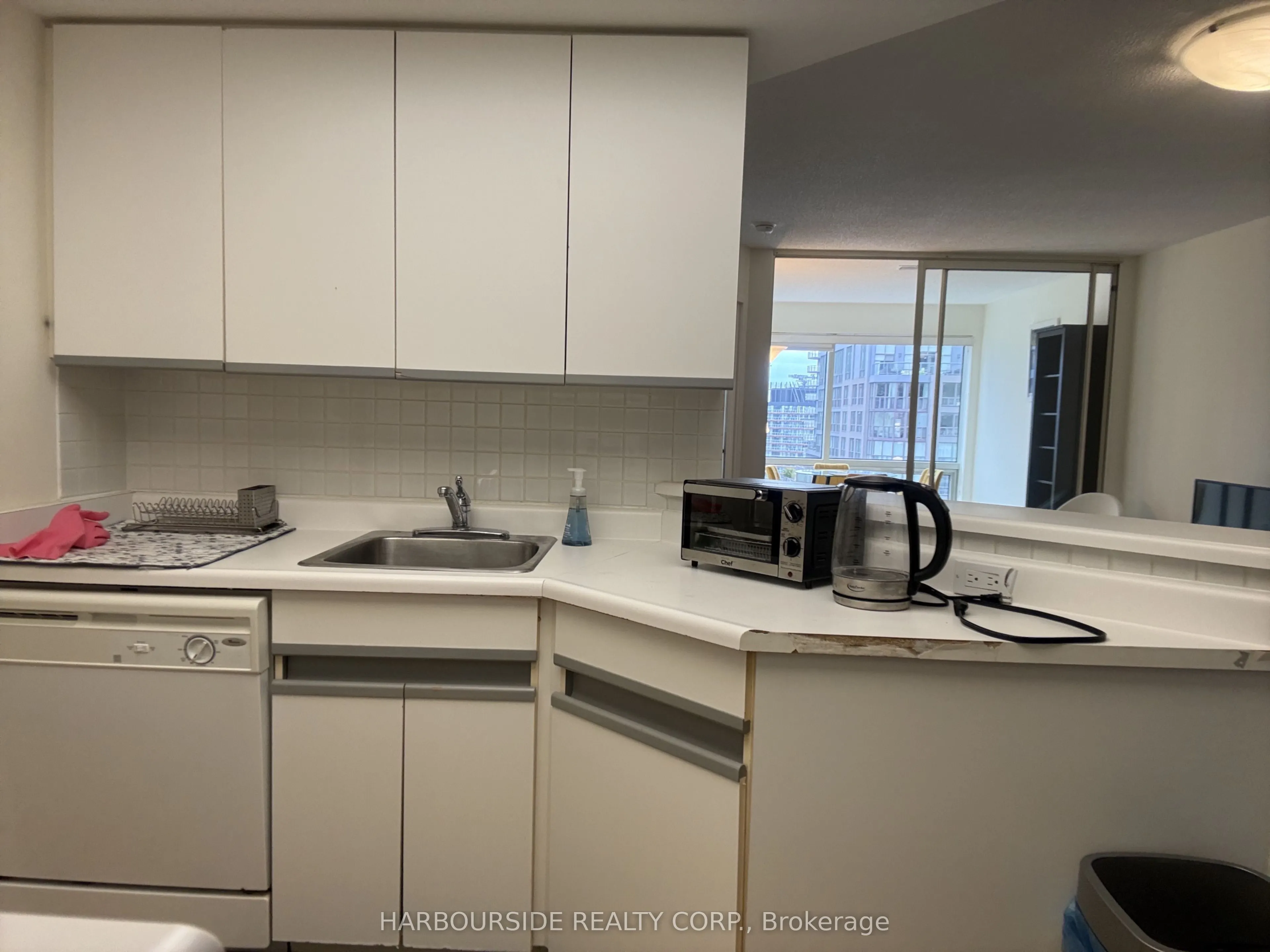 1001 Bay Street #2605