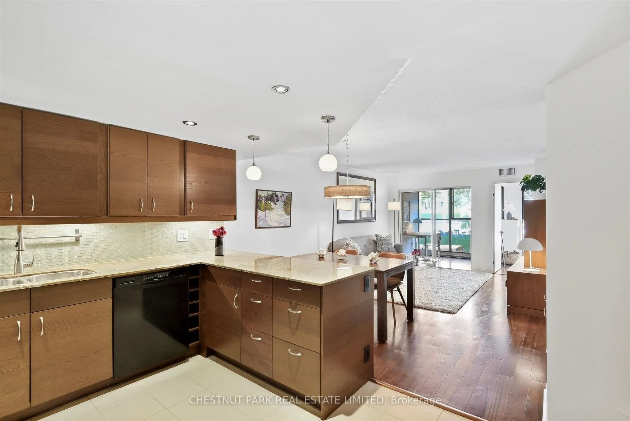 65 Scadding Avenue #211