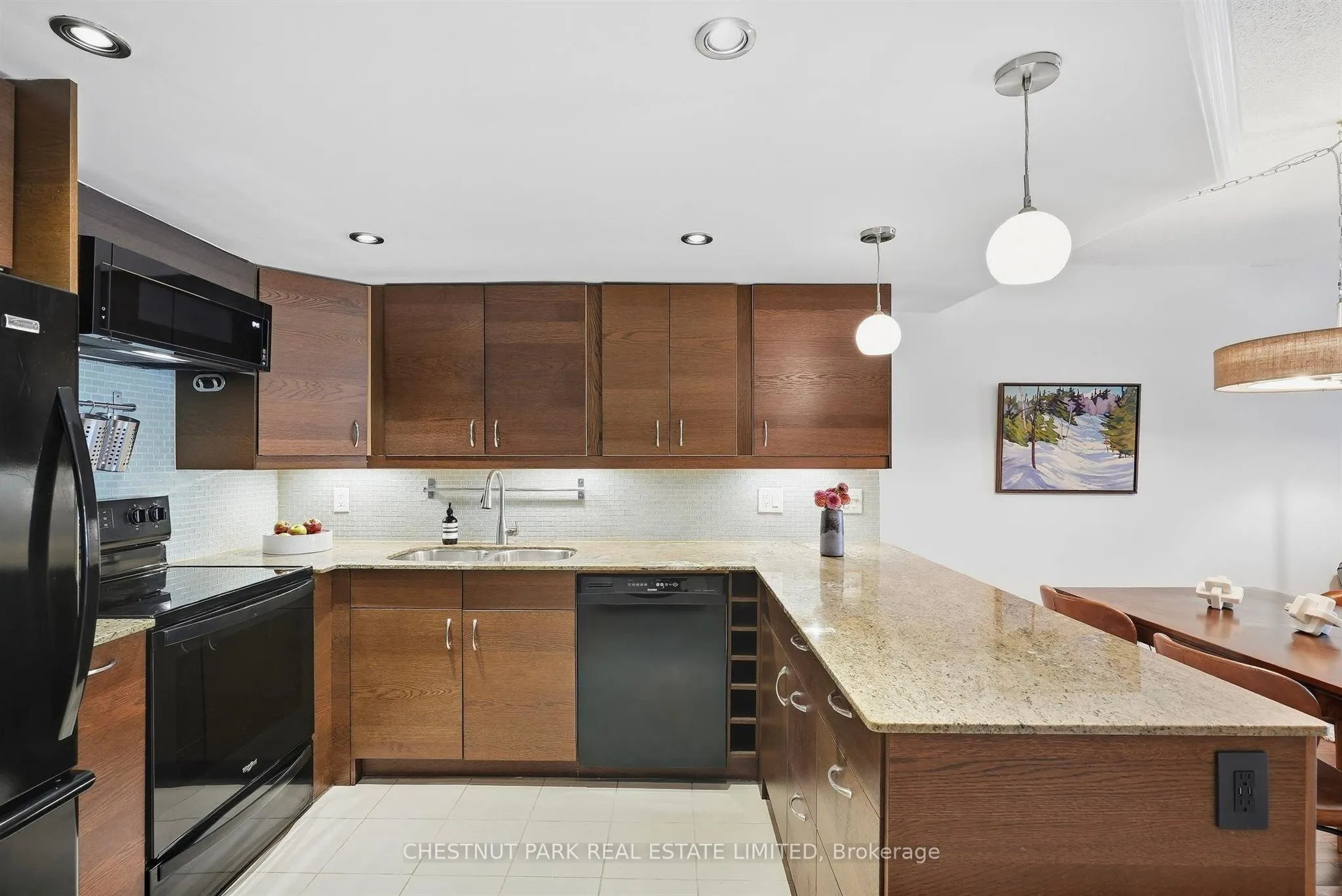 65 Scadding Avenue #211