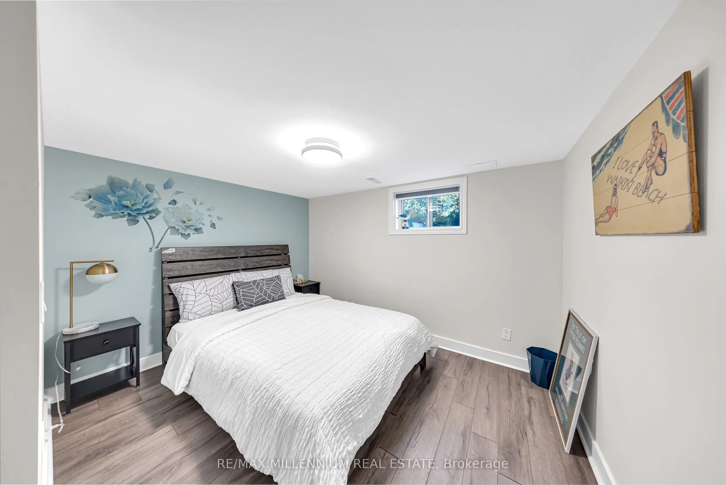 16 Sultana Avenue