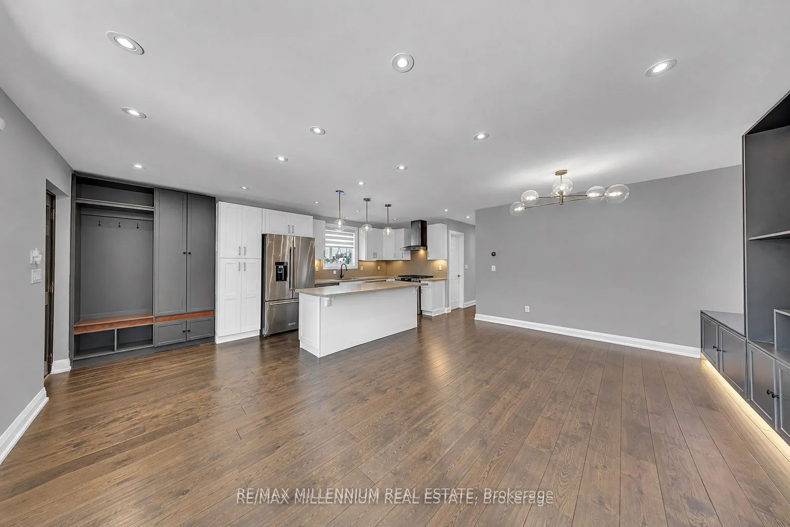 16 Sultana Avenue