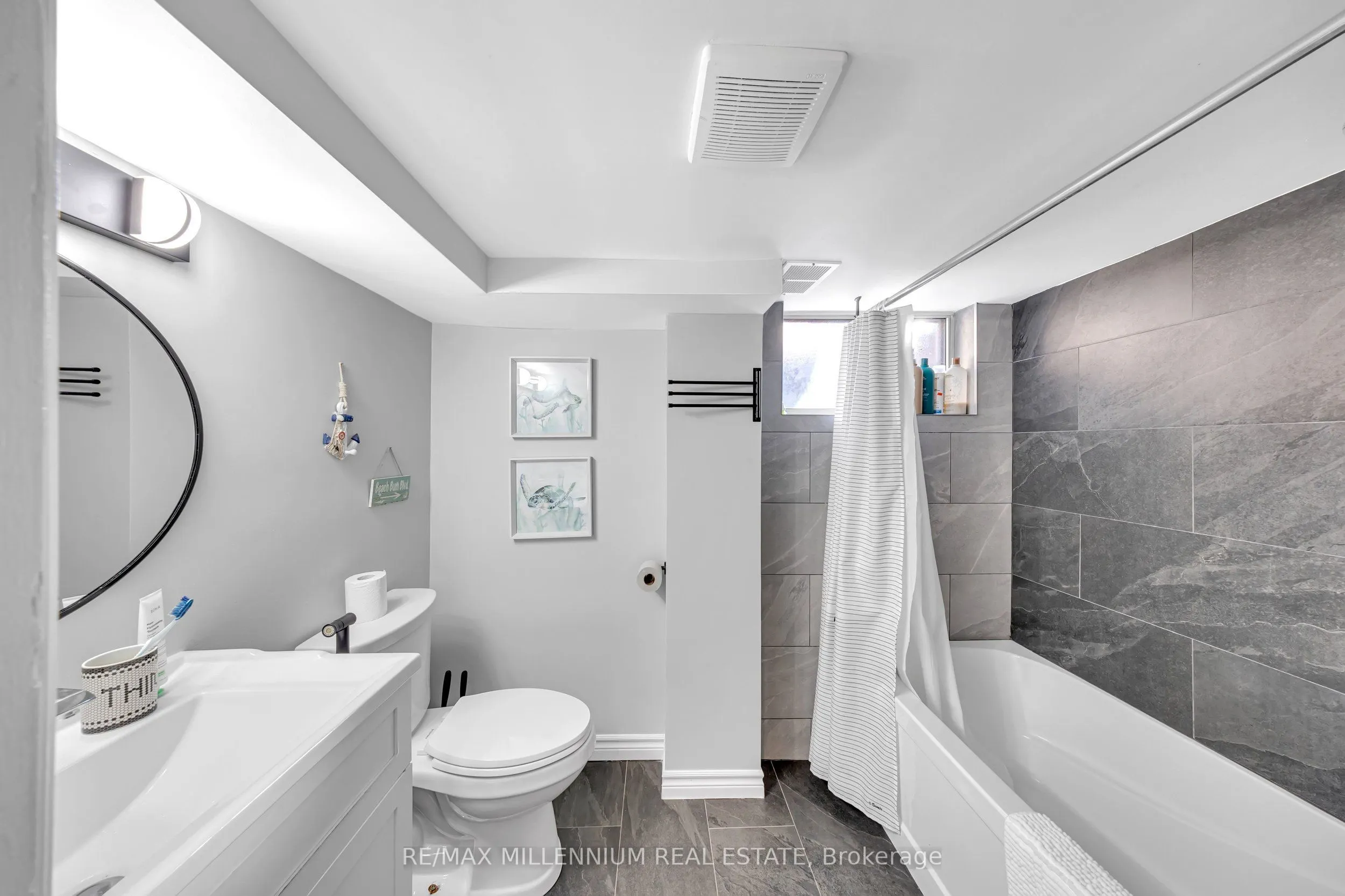16 Sultana Avenue