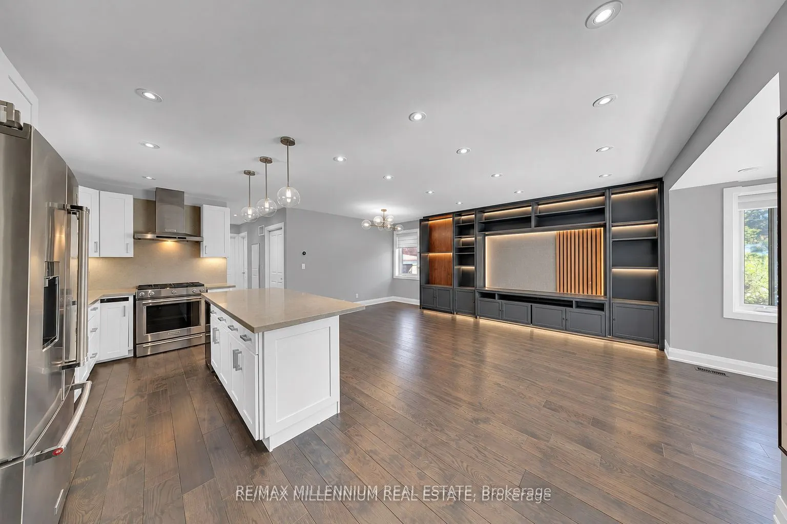 16 Sultana Avenue