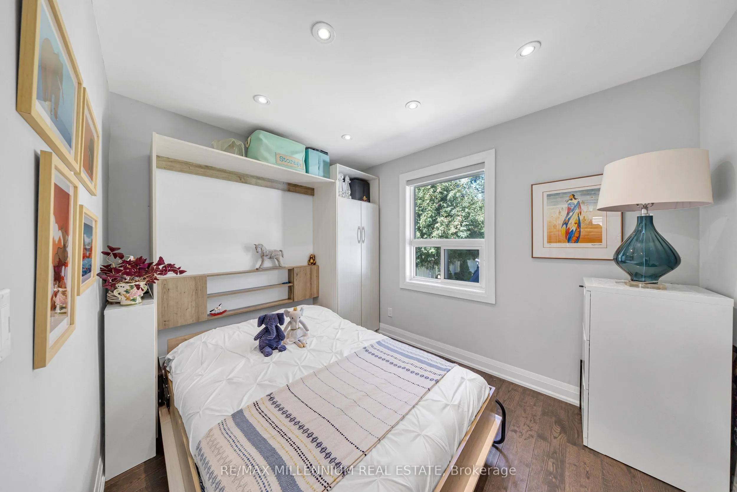 16 Sultana Avenue