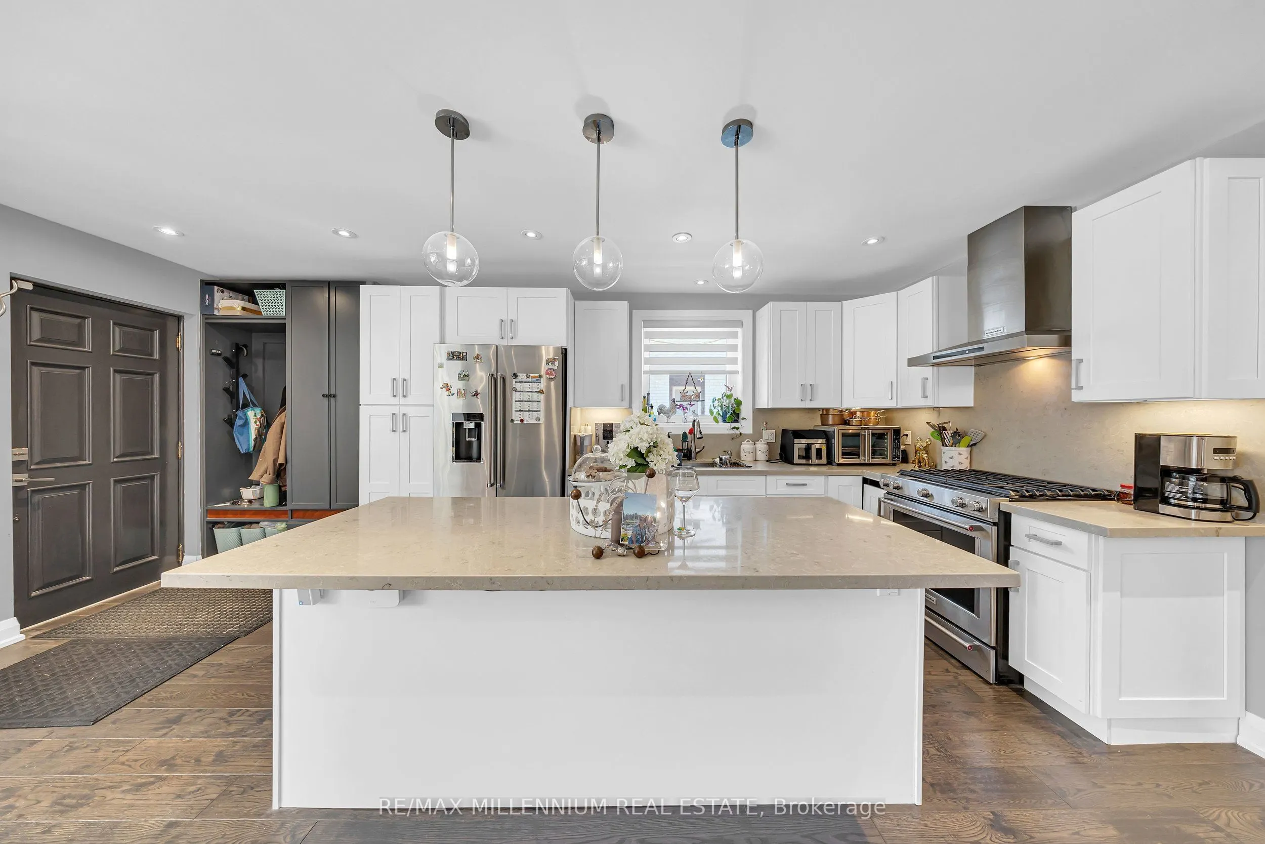 16 Sultana Avenue