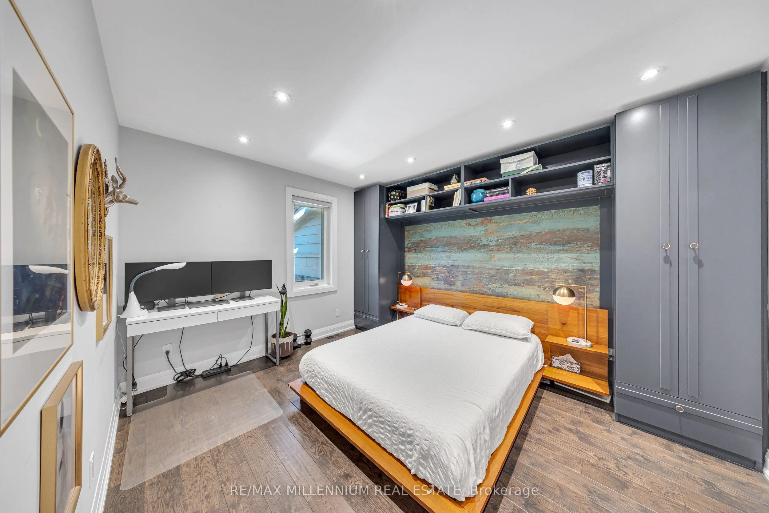 16 Sultana Avenue