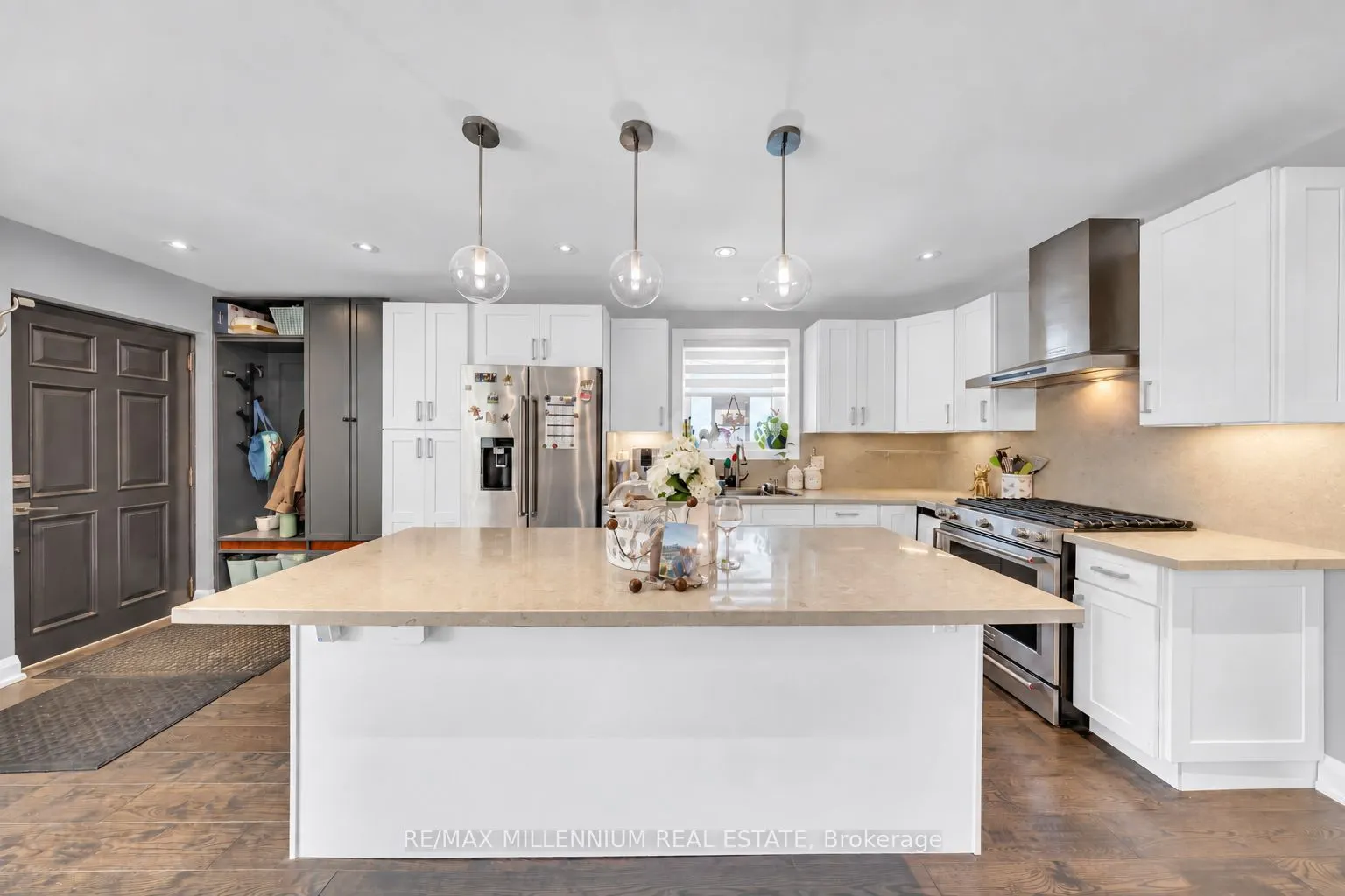 16 Sultana Avenue