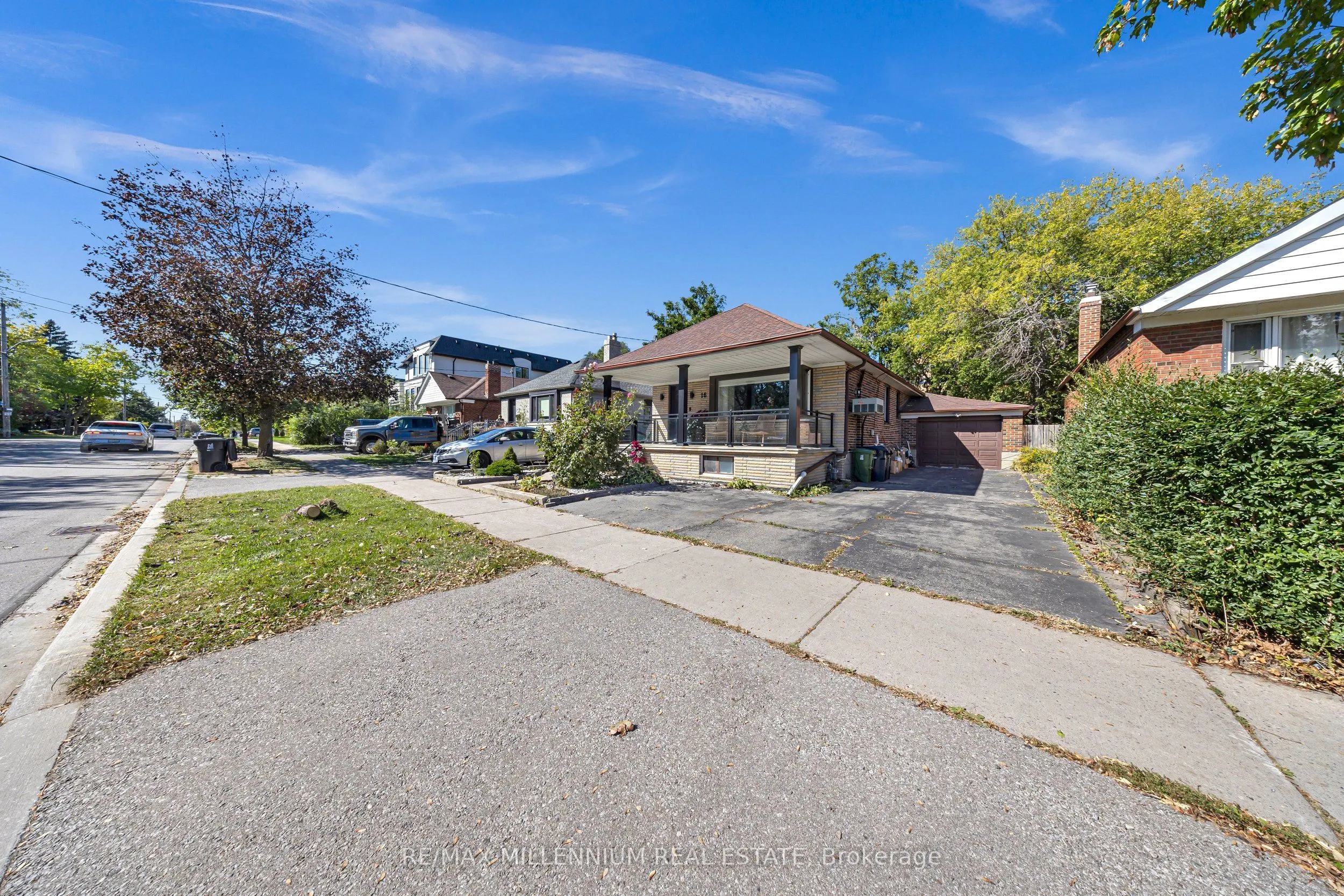 16 Sultana Avenue