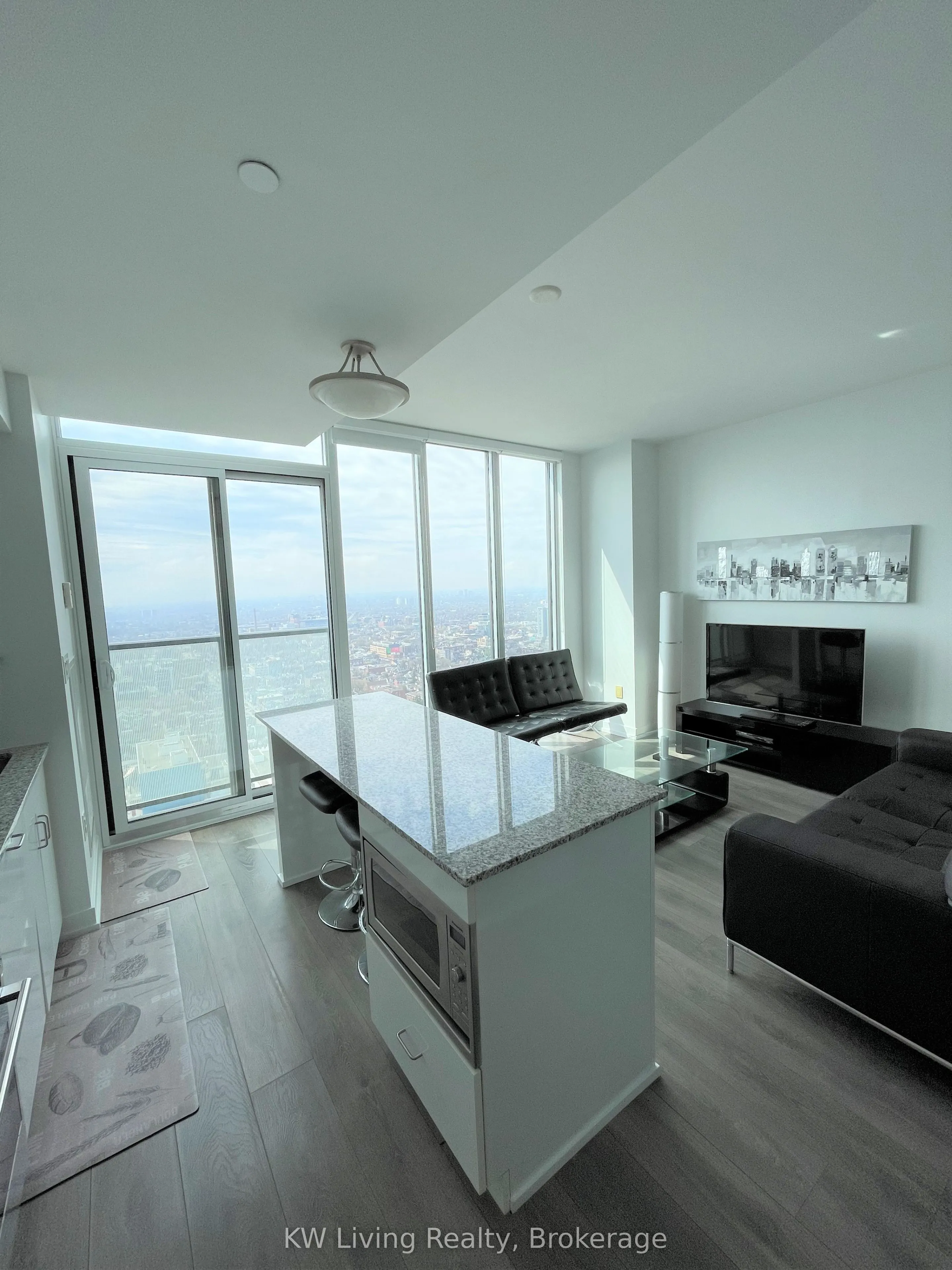 426 University Avenue #Ph301