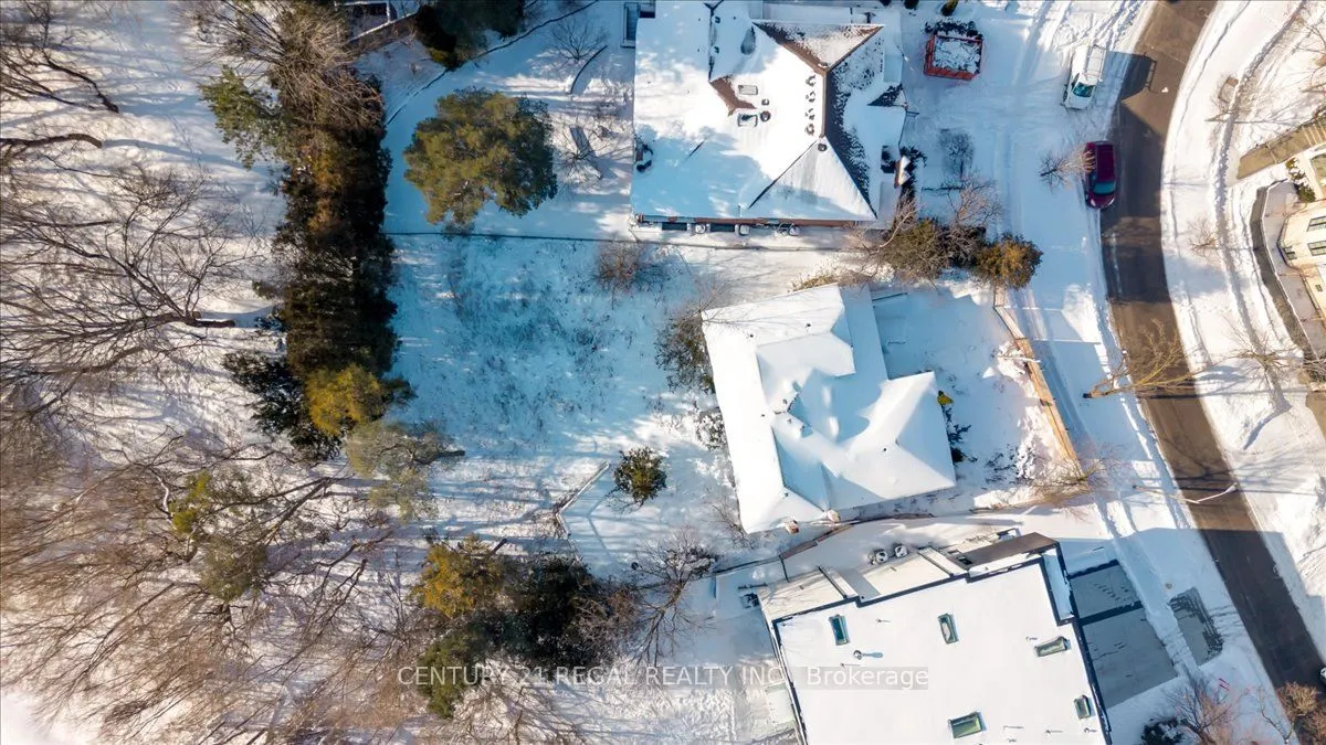 11 Montressor Drive