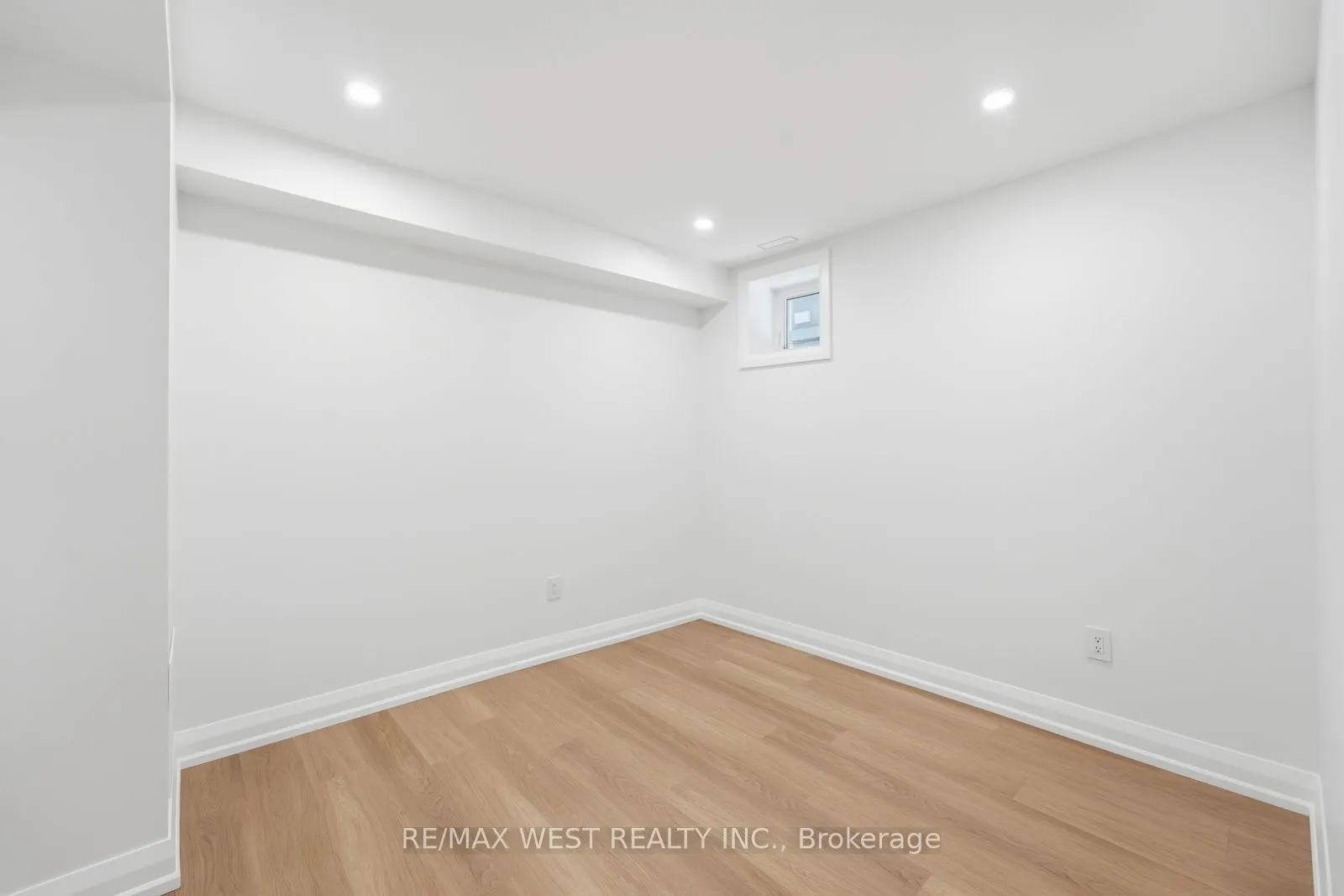 77 Alameda Avenue