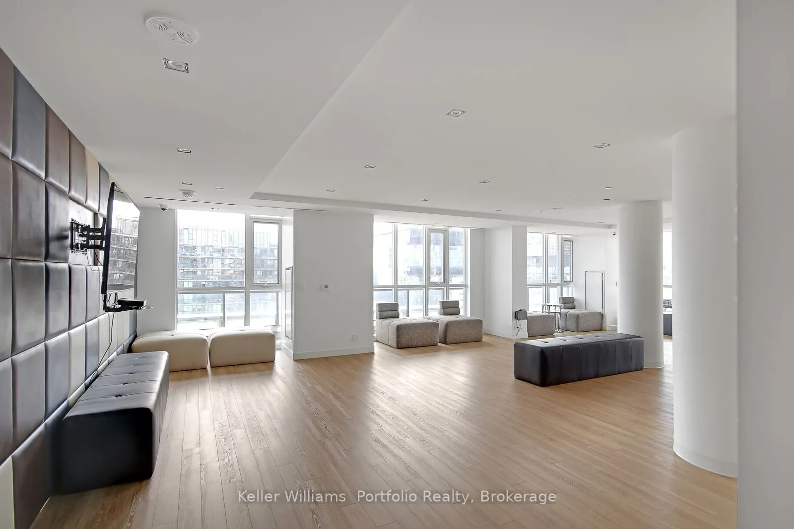120 Parliament Street #1015