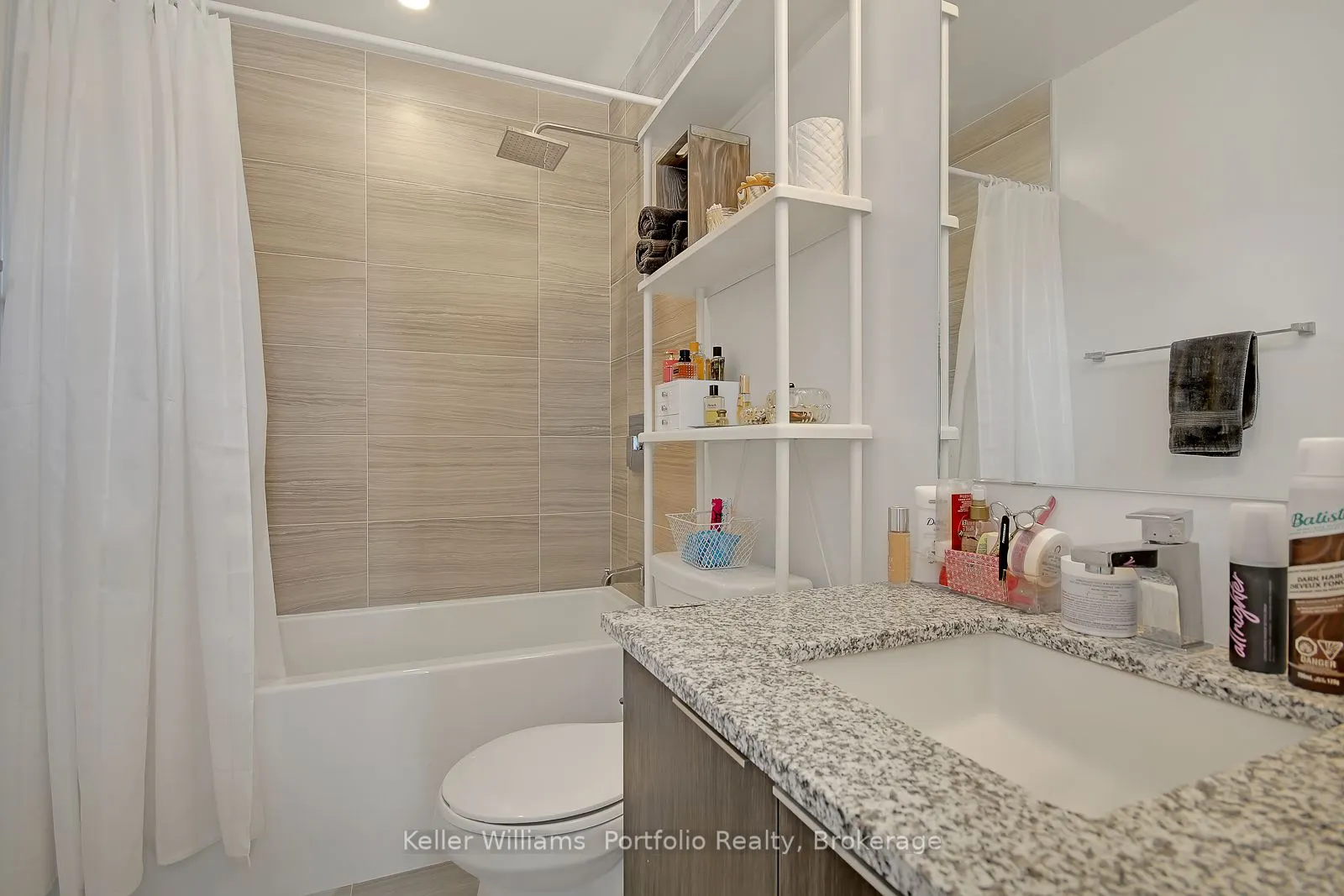 120 Parliament Street #1015