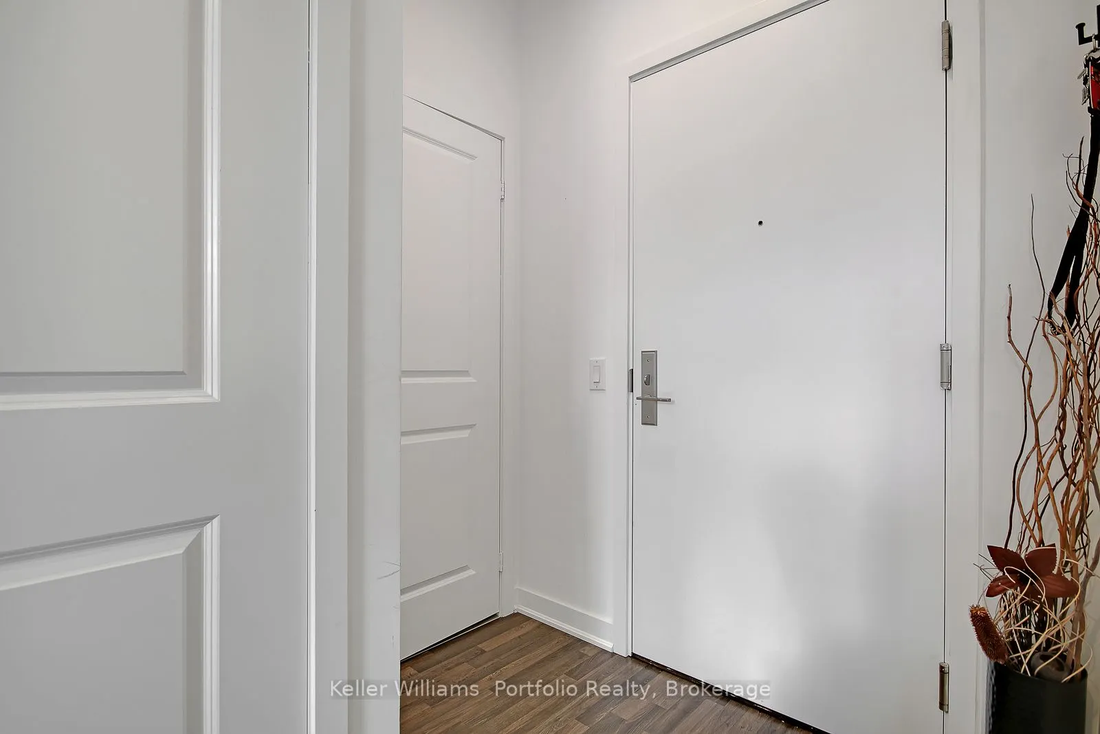 120 Parliament Street #1015