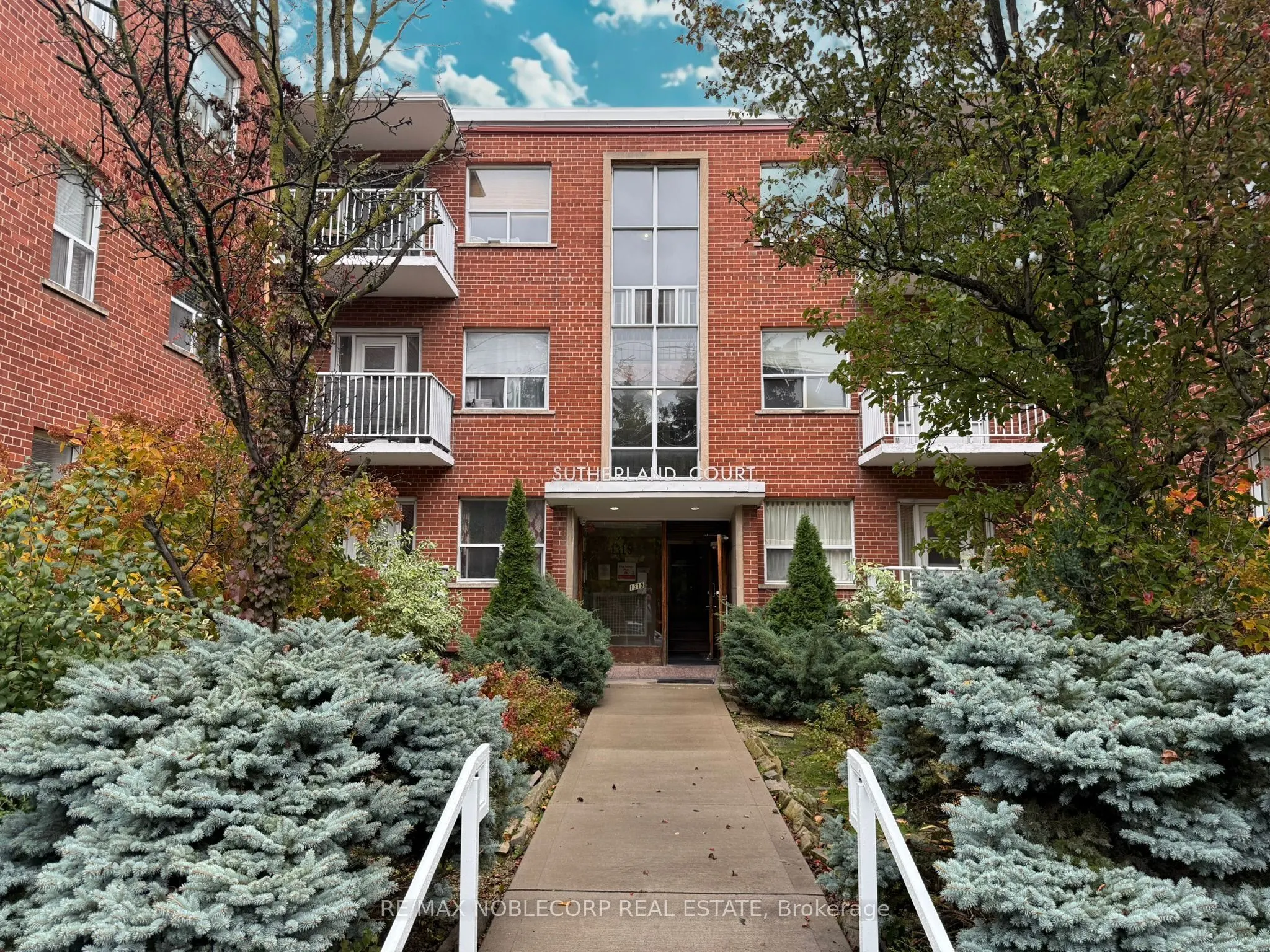 1315 Bayview Avenue #106