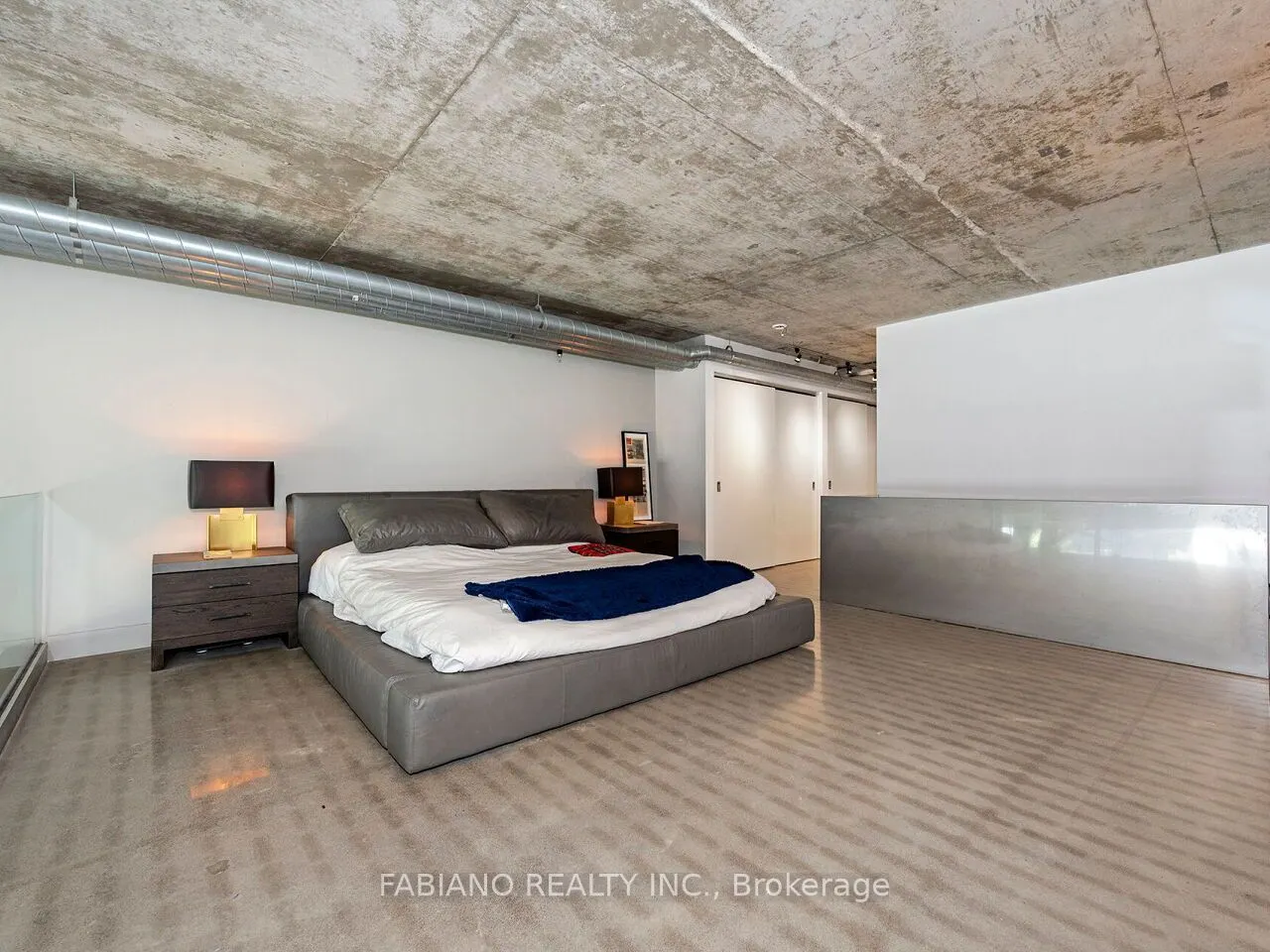 43 Hanna Avenue #532