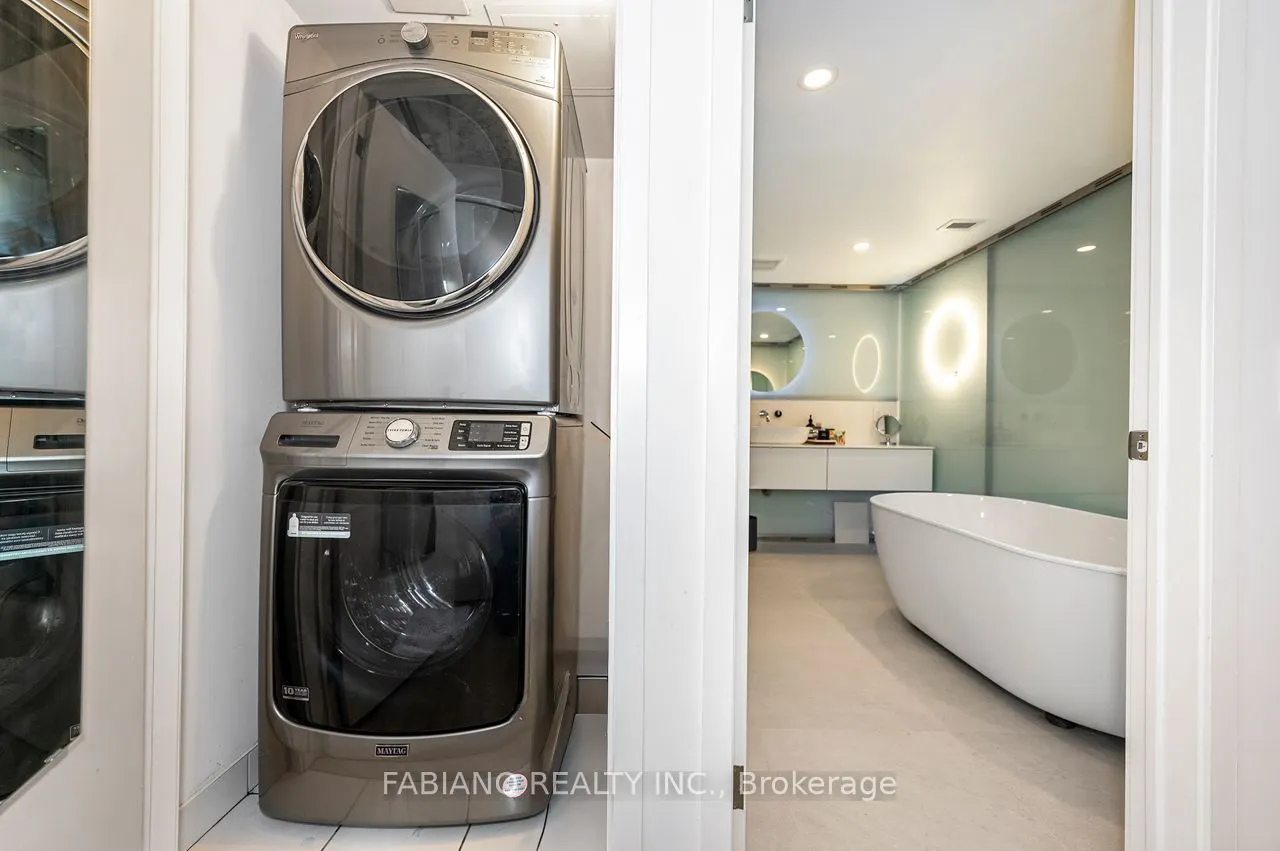 43 Hanna Avenue #532