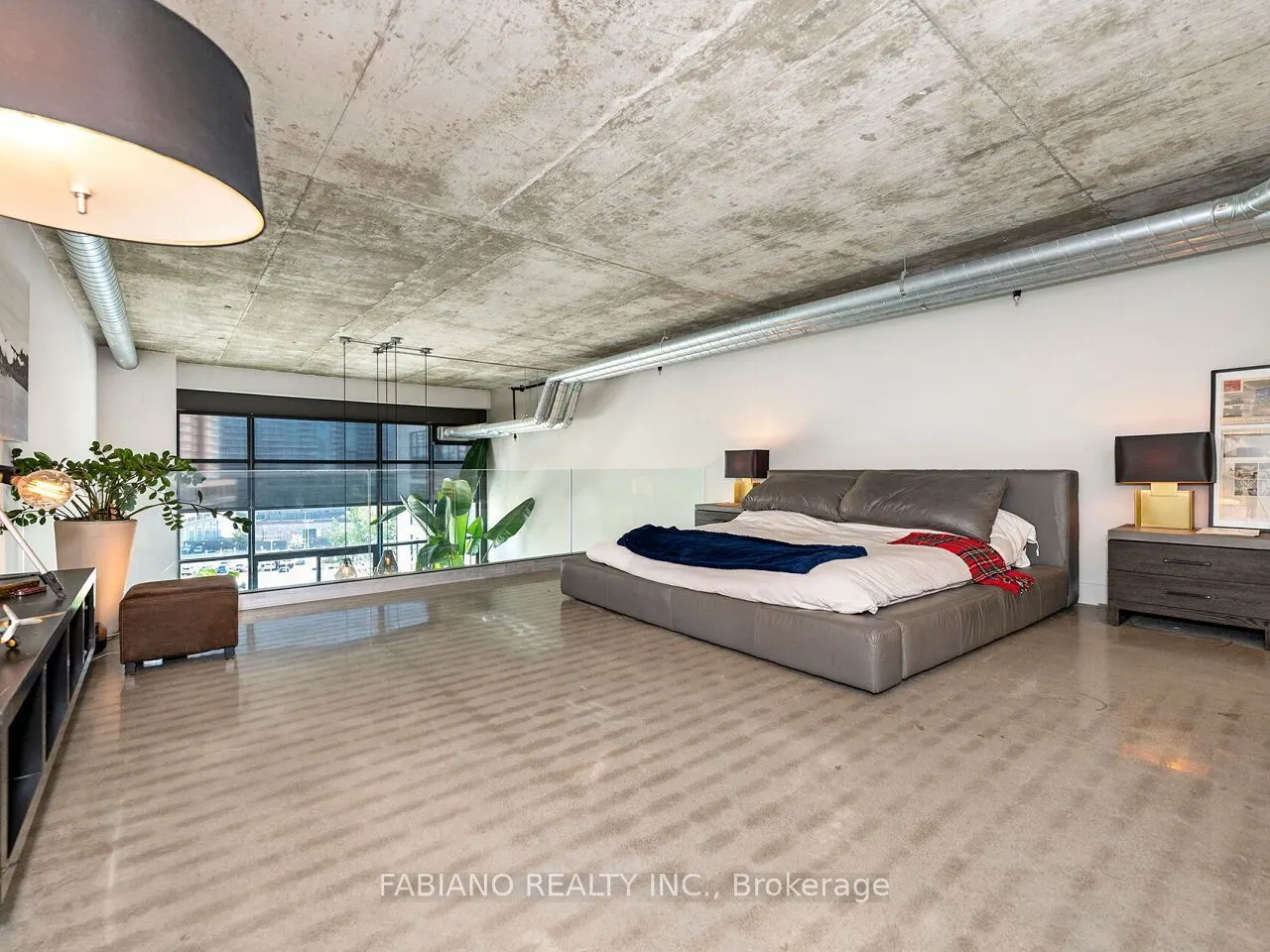 43 Hanna Avenue #532