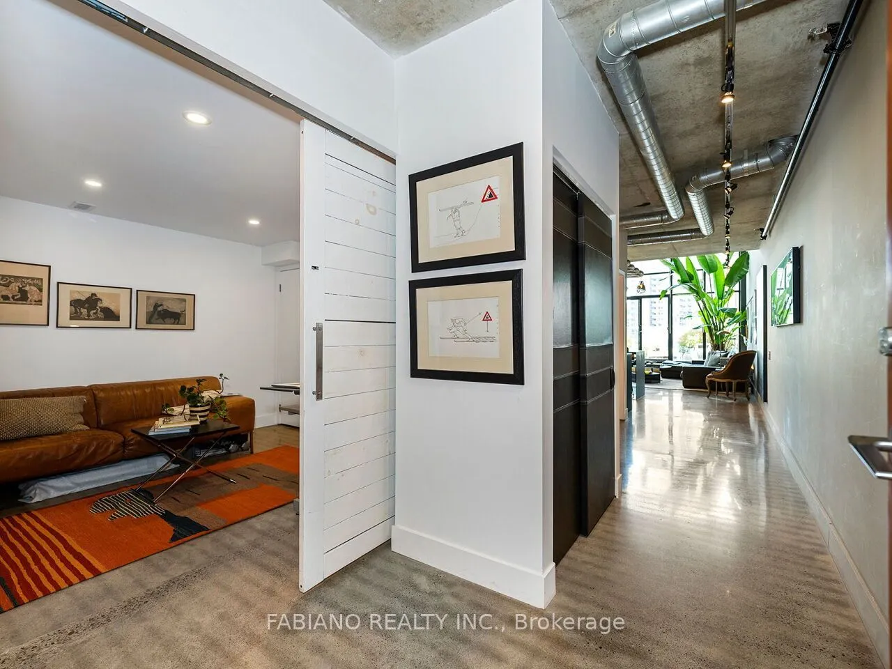 43 Hanna Avenue #532