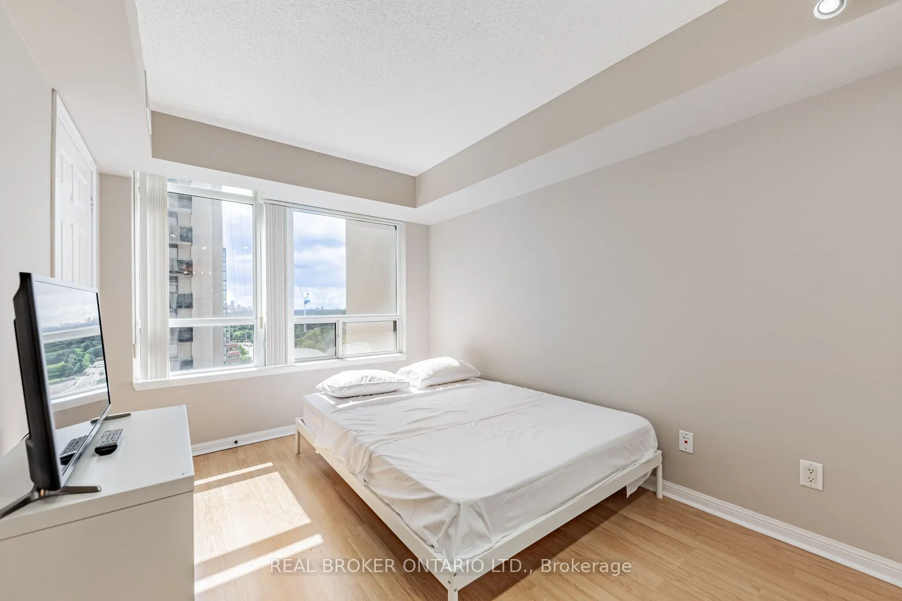 153 Beecroft Road #2011