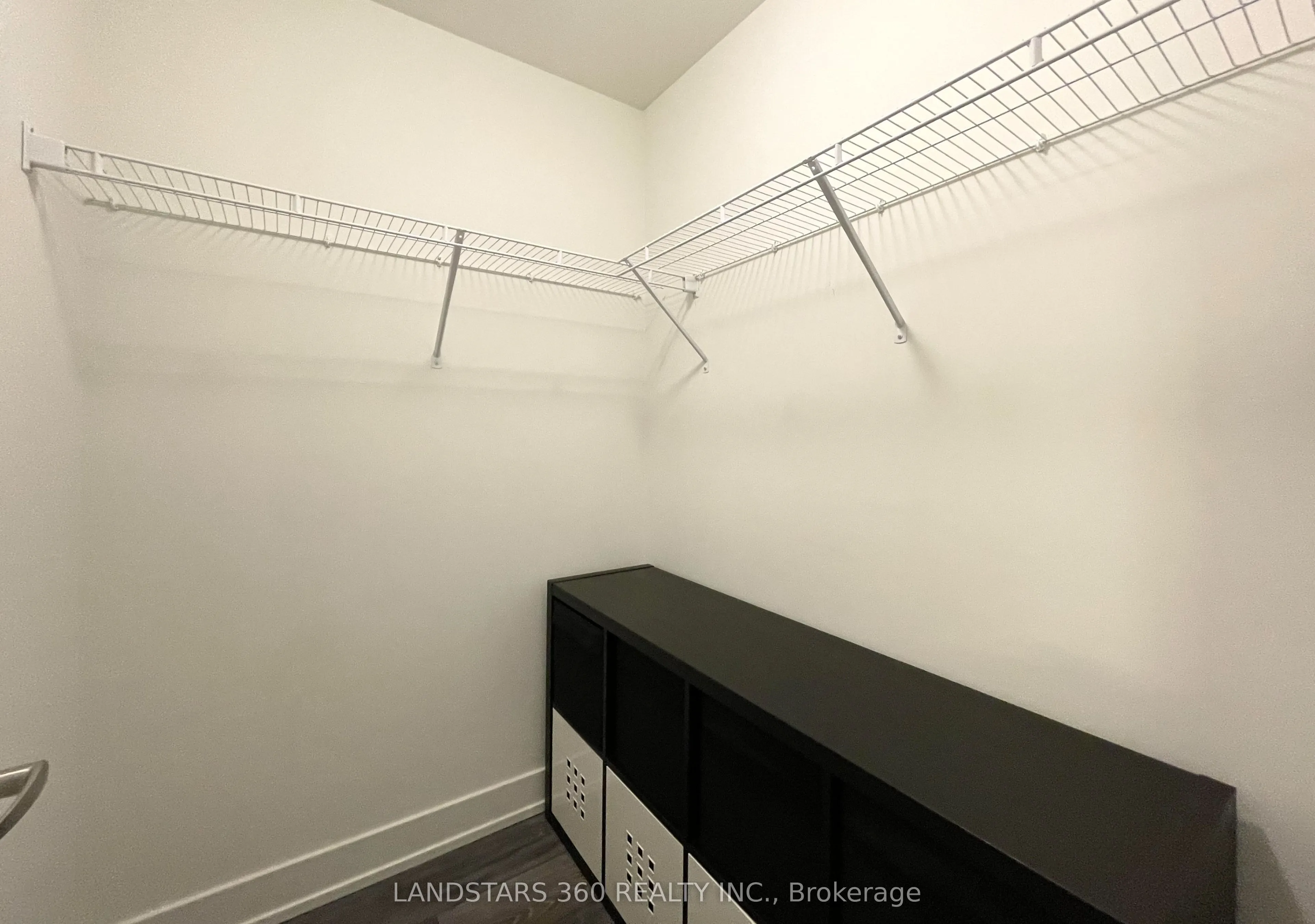 180 Fairview Mall Drive #1912