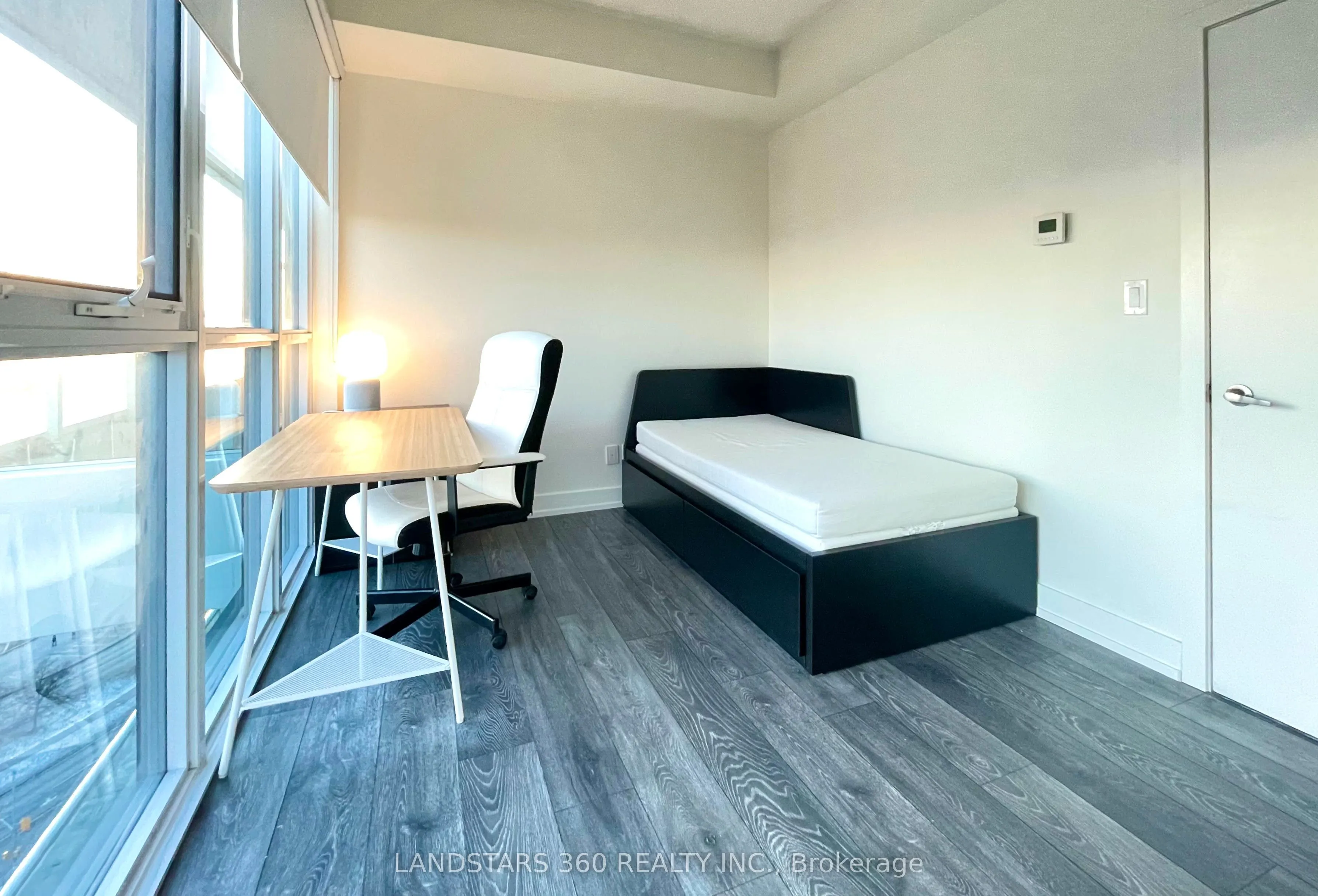 180 Fairview Mall Drive #1912