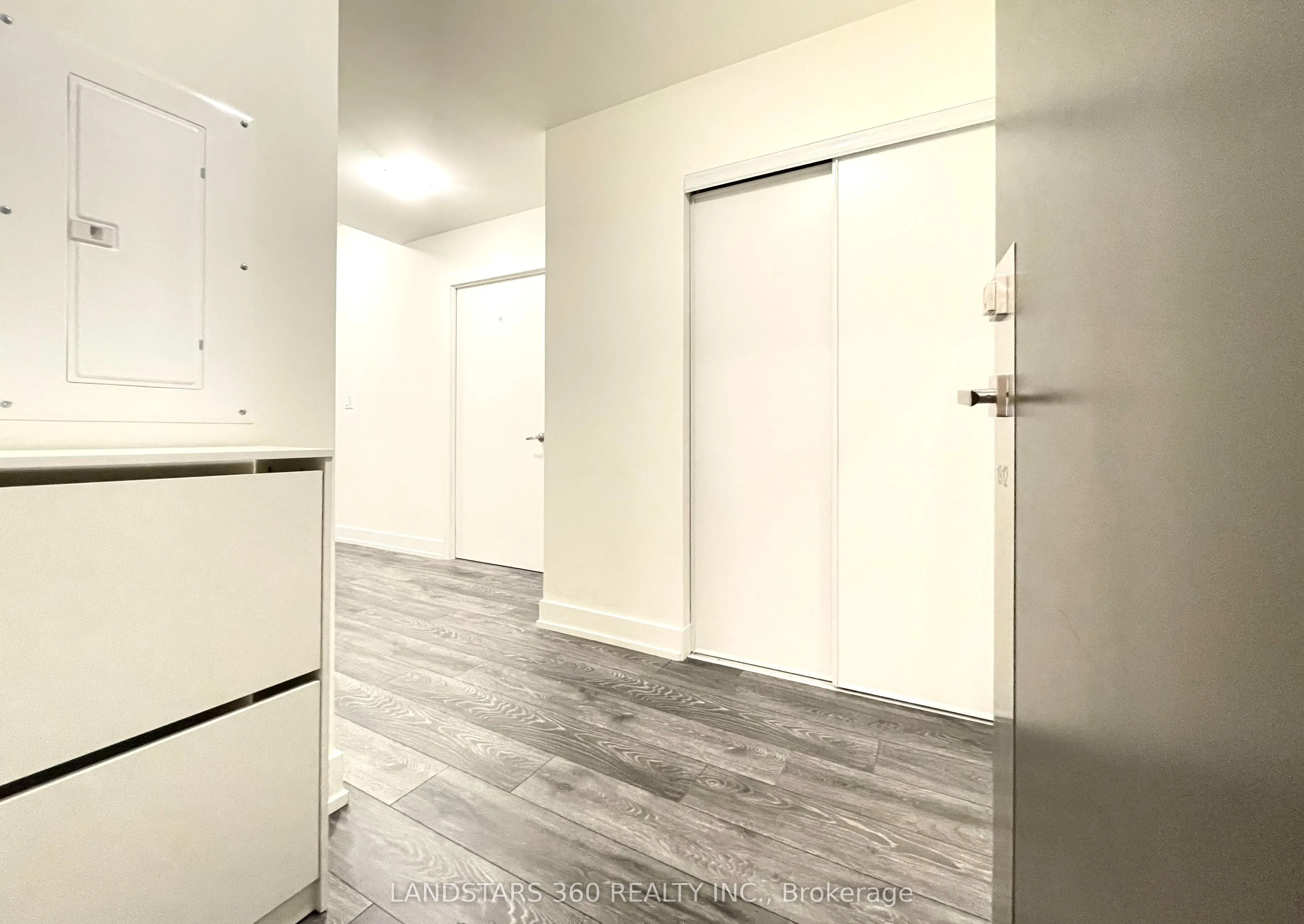 180 Fairview Mall Drive #1912