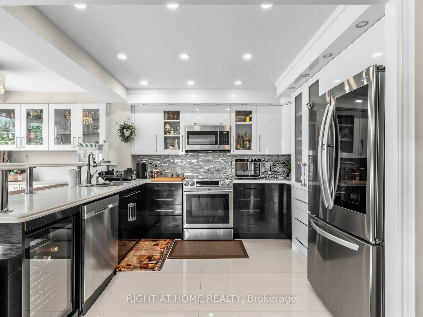 28 Hollywood Avenue #311
